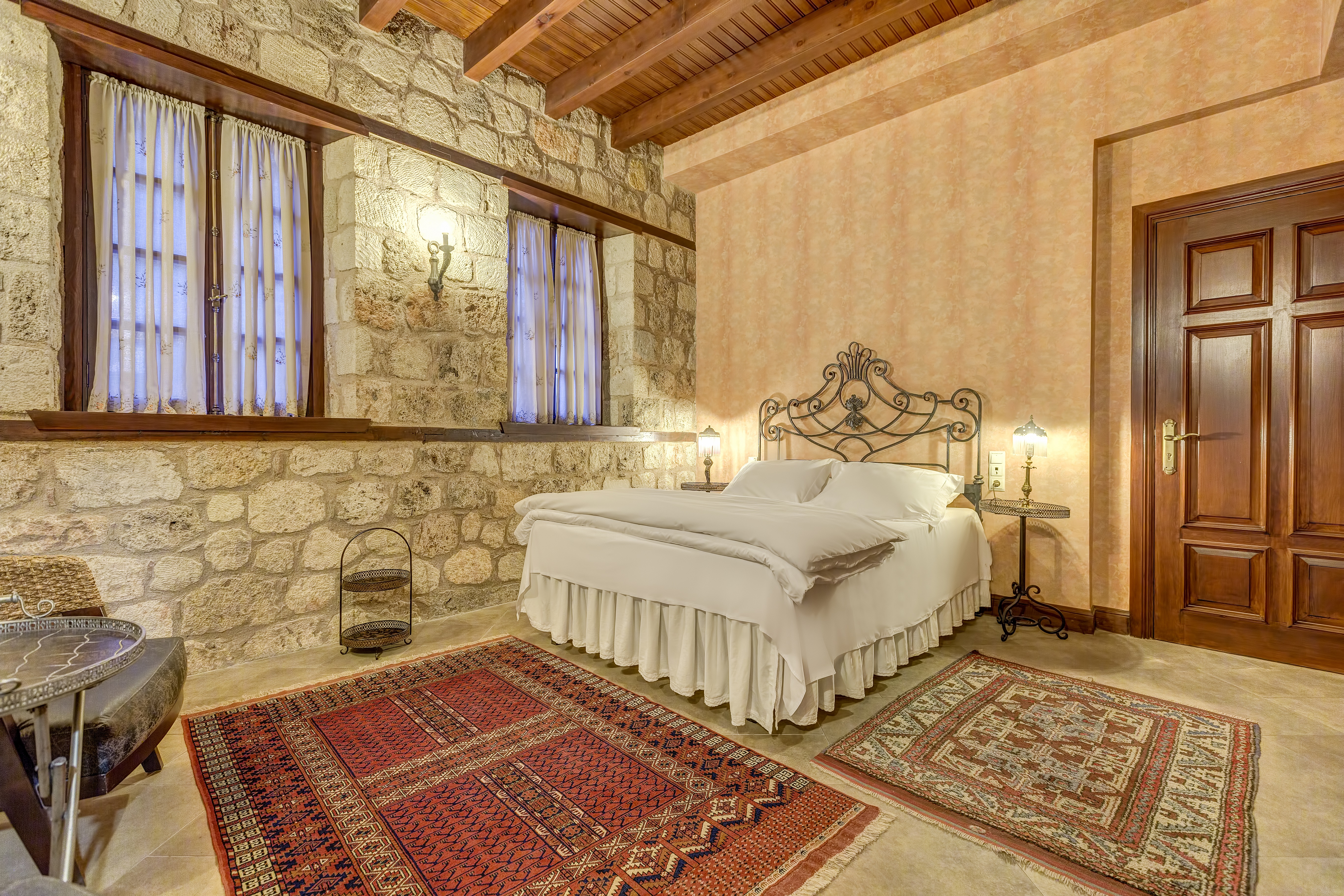 Kauçuk Hotel
