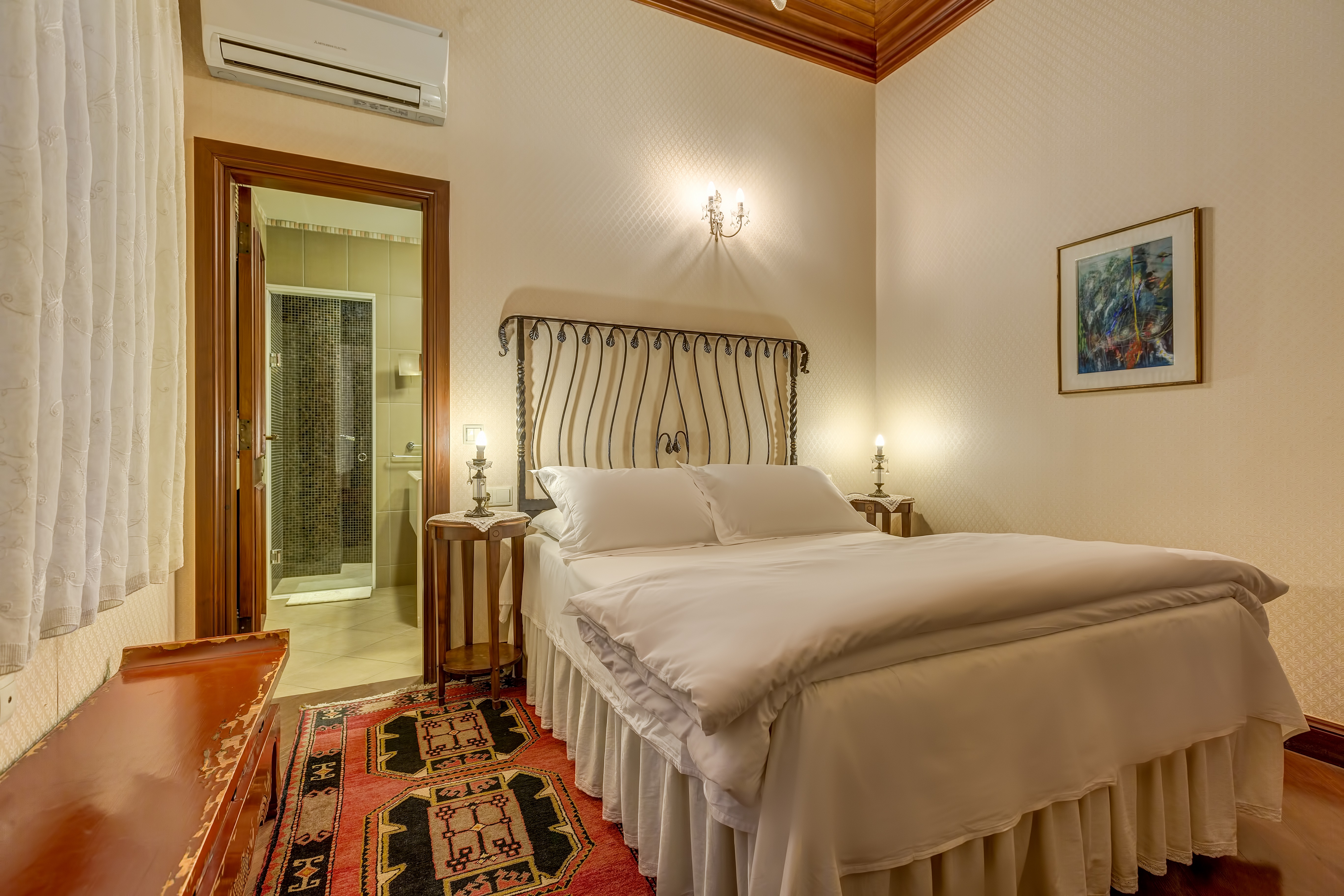 Kauçuk Hotel