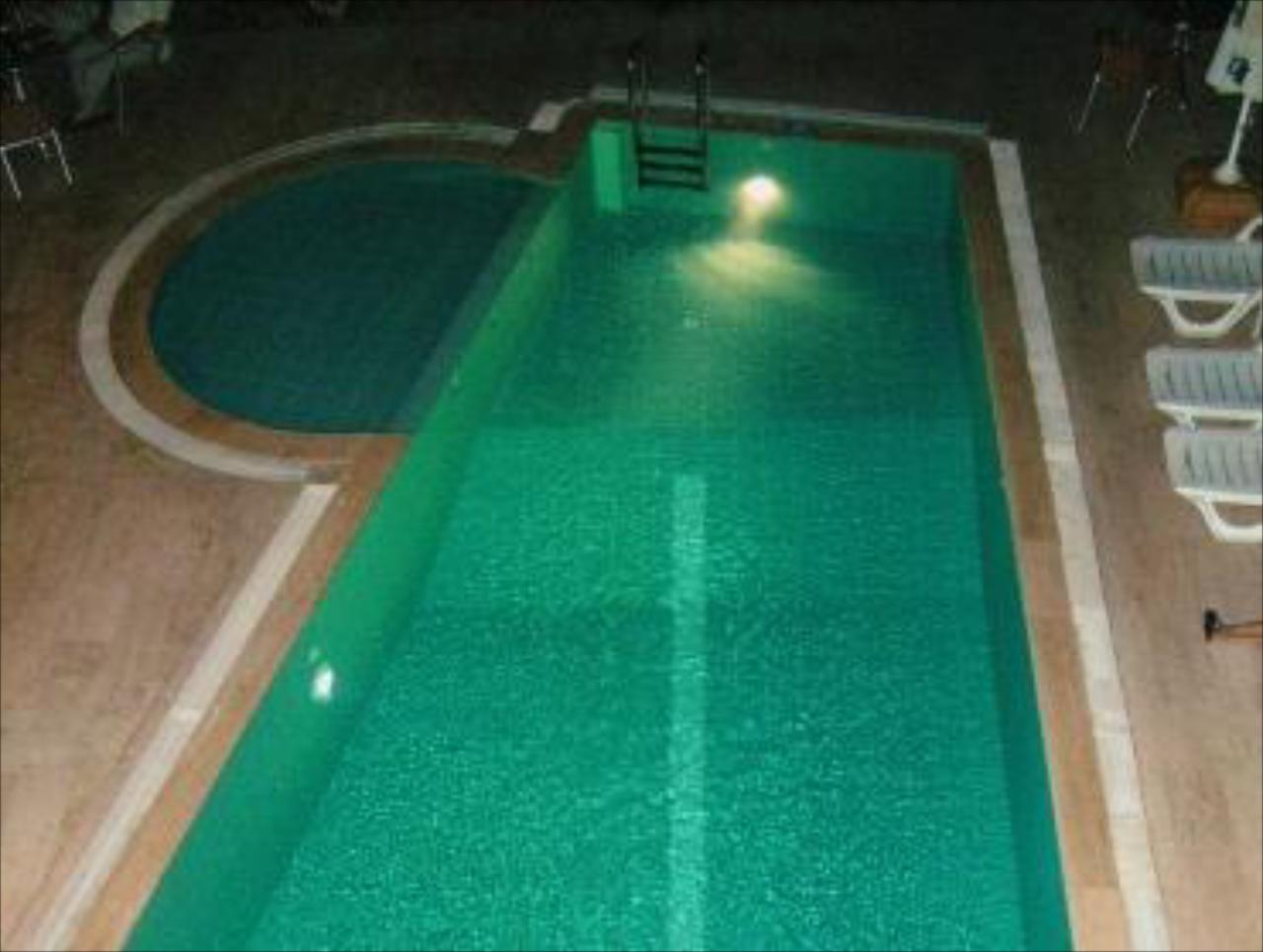 Theluna City Hotel