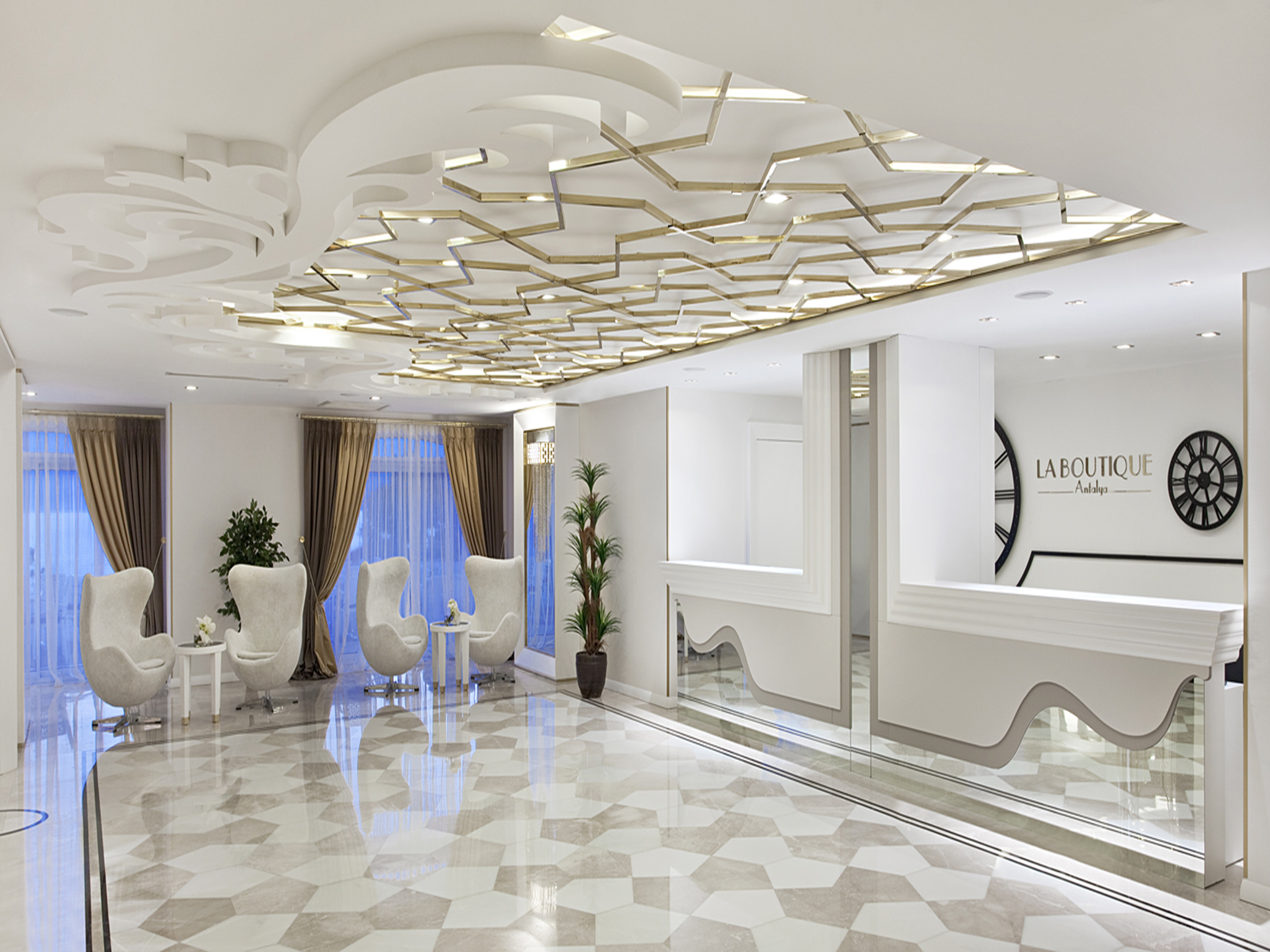 La Boutique Hotel & Suites