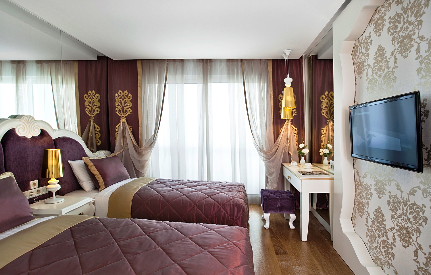 La Boutique Hotel & Suites