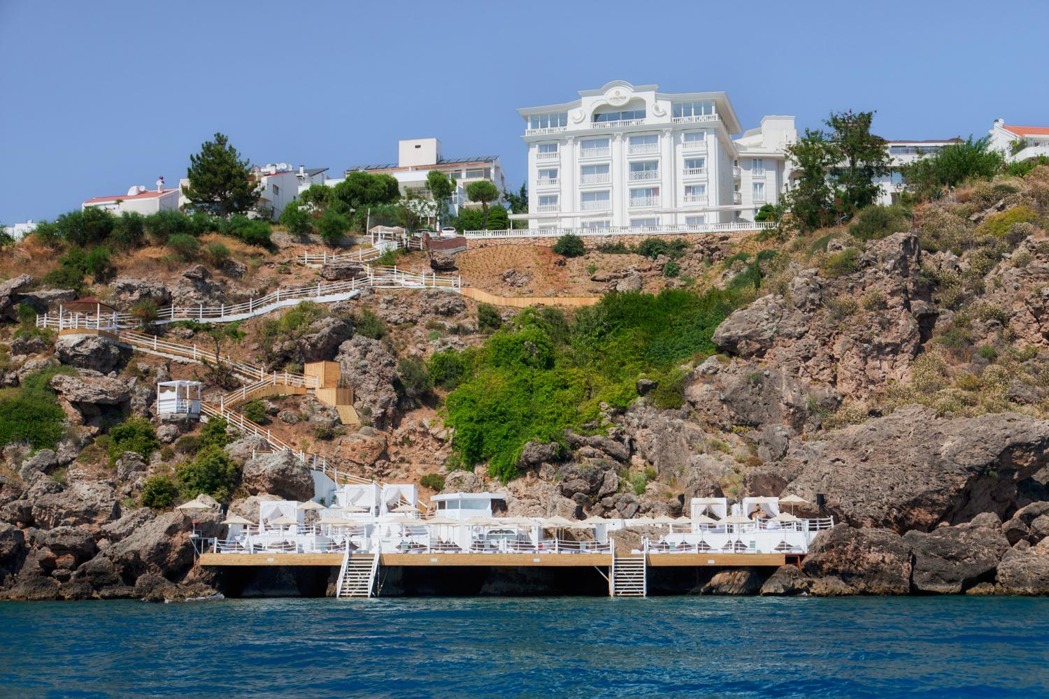 La Boutique Hotel & Suites