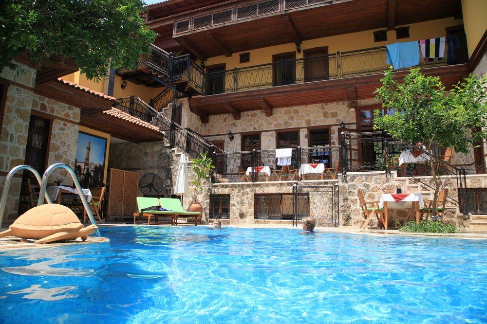 La Paloma Hotel