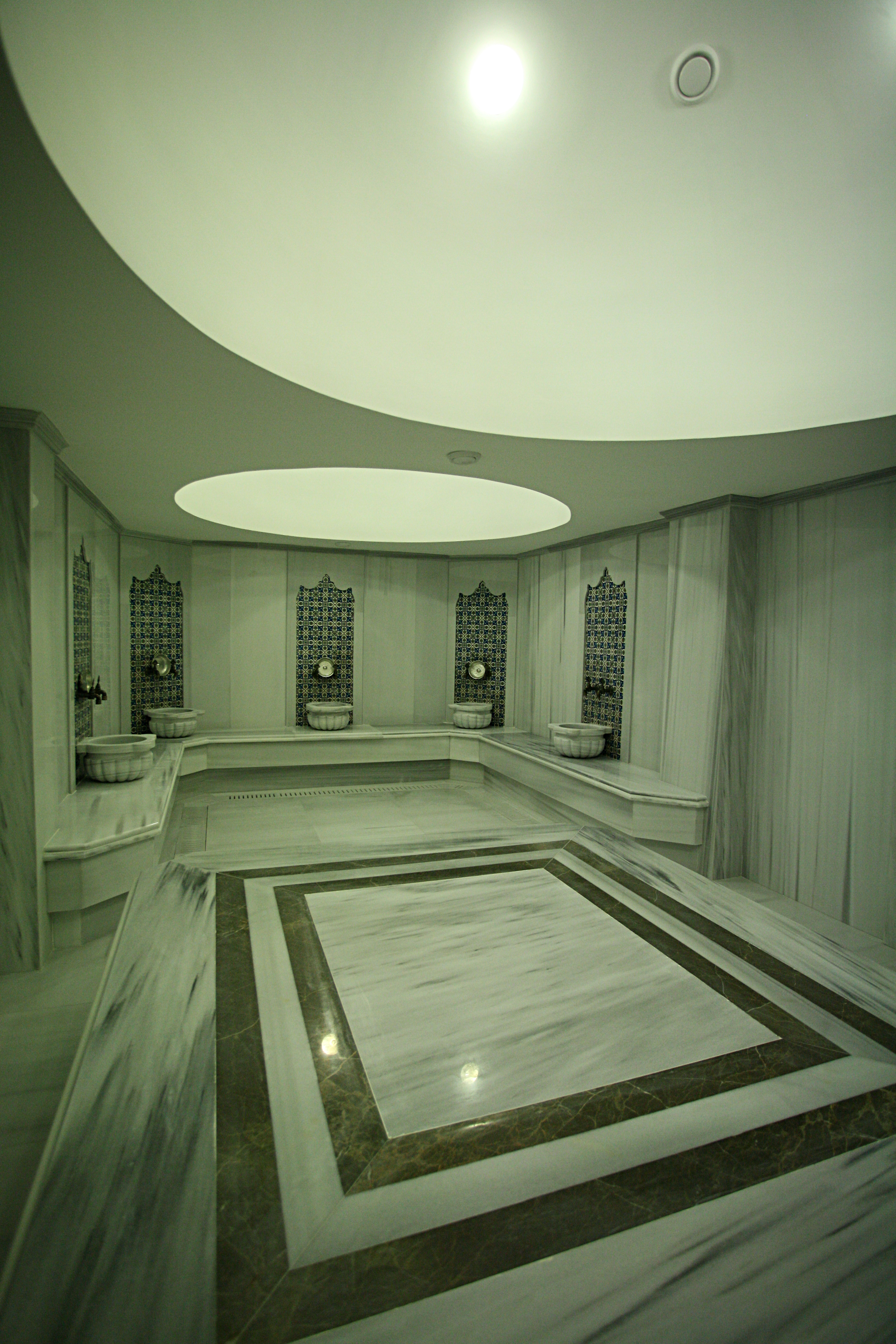 Latanya Palm Hotel