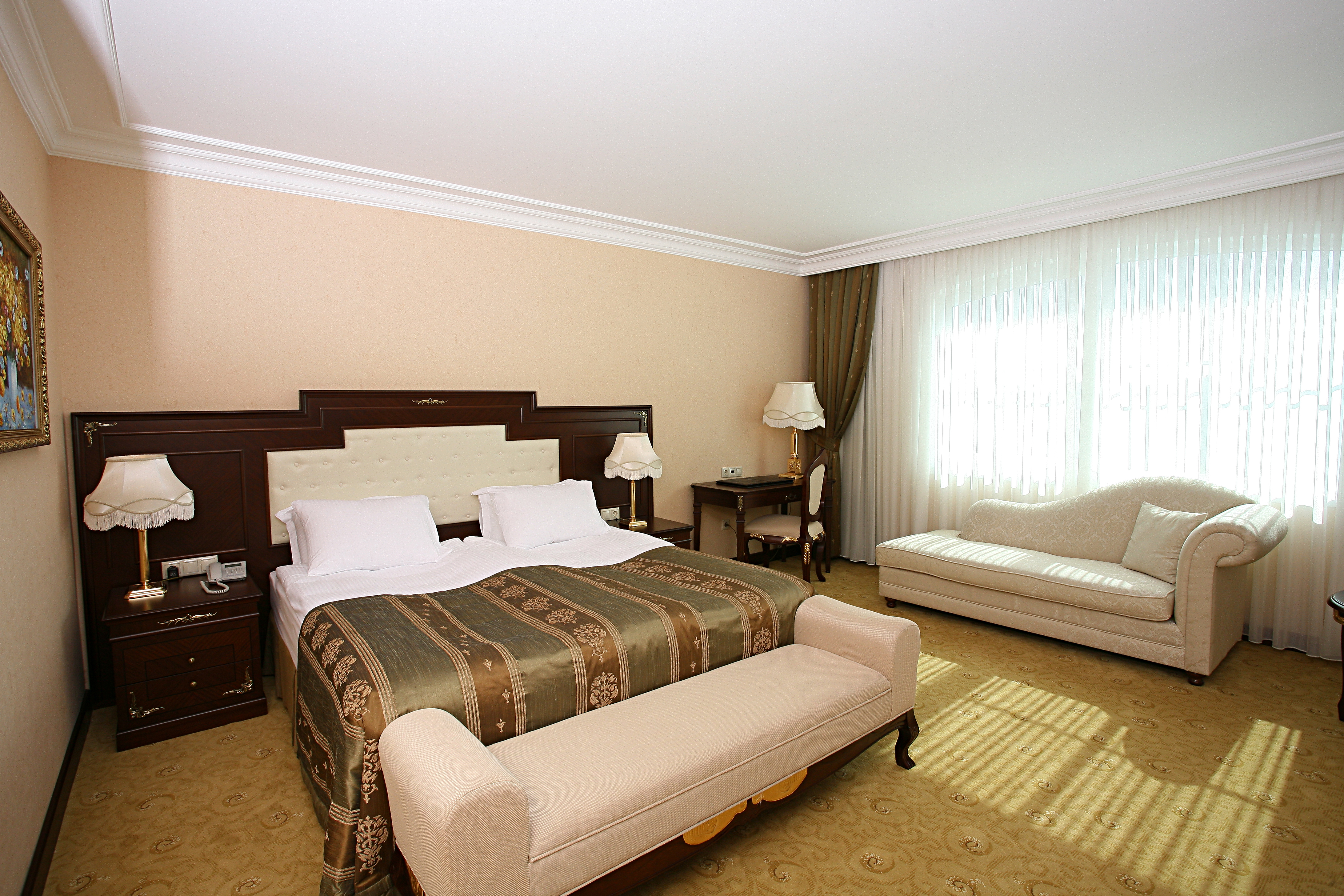 Latanya Palm Hotel