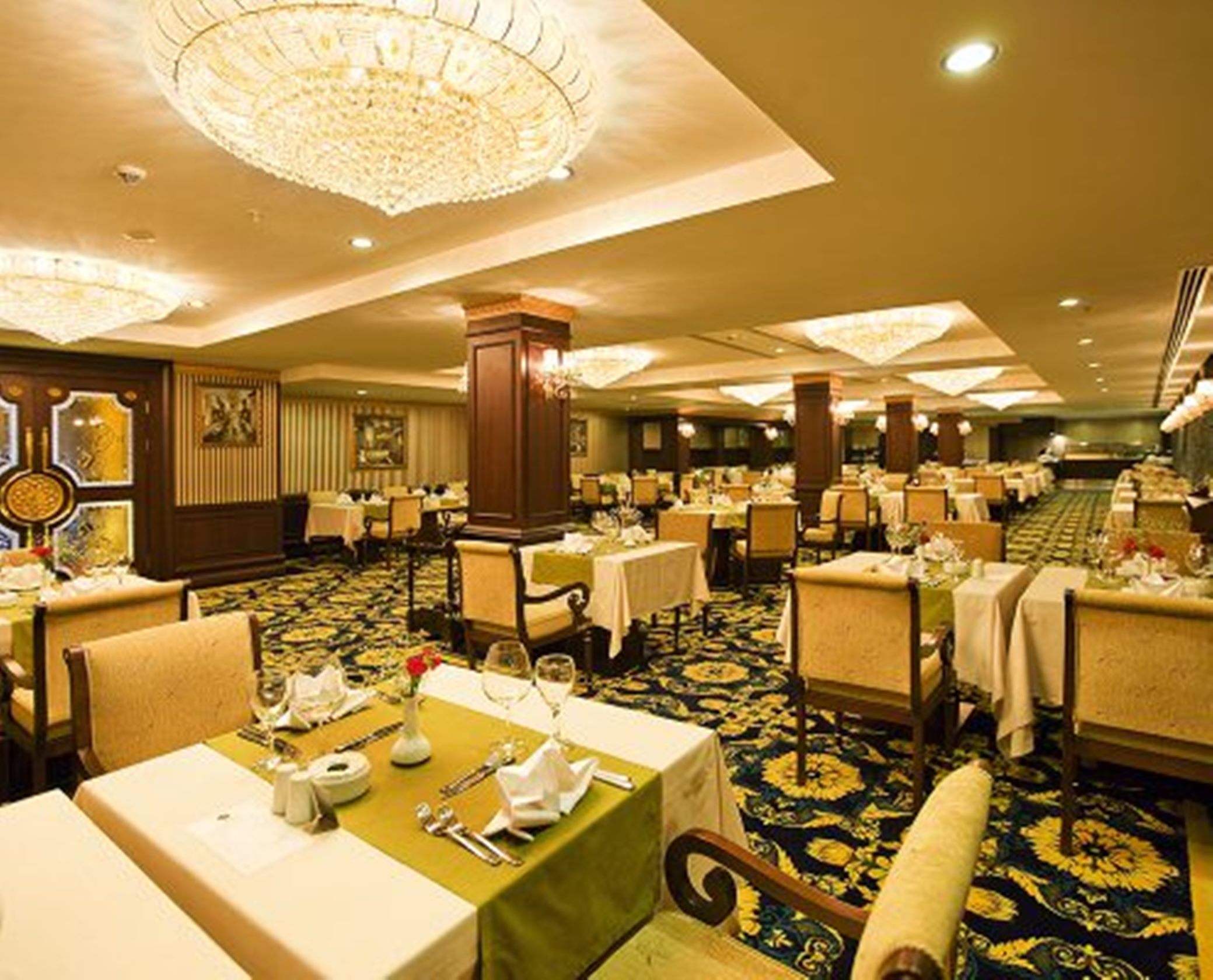 Latanya Palm Hotel