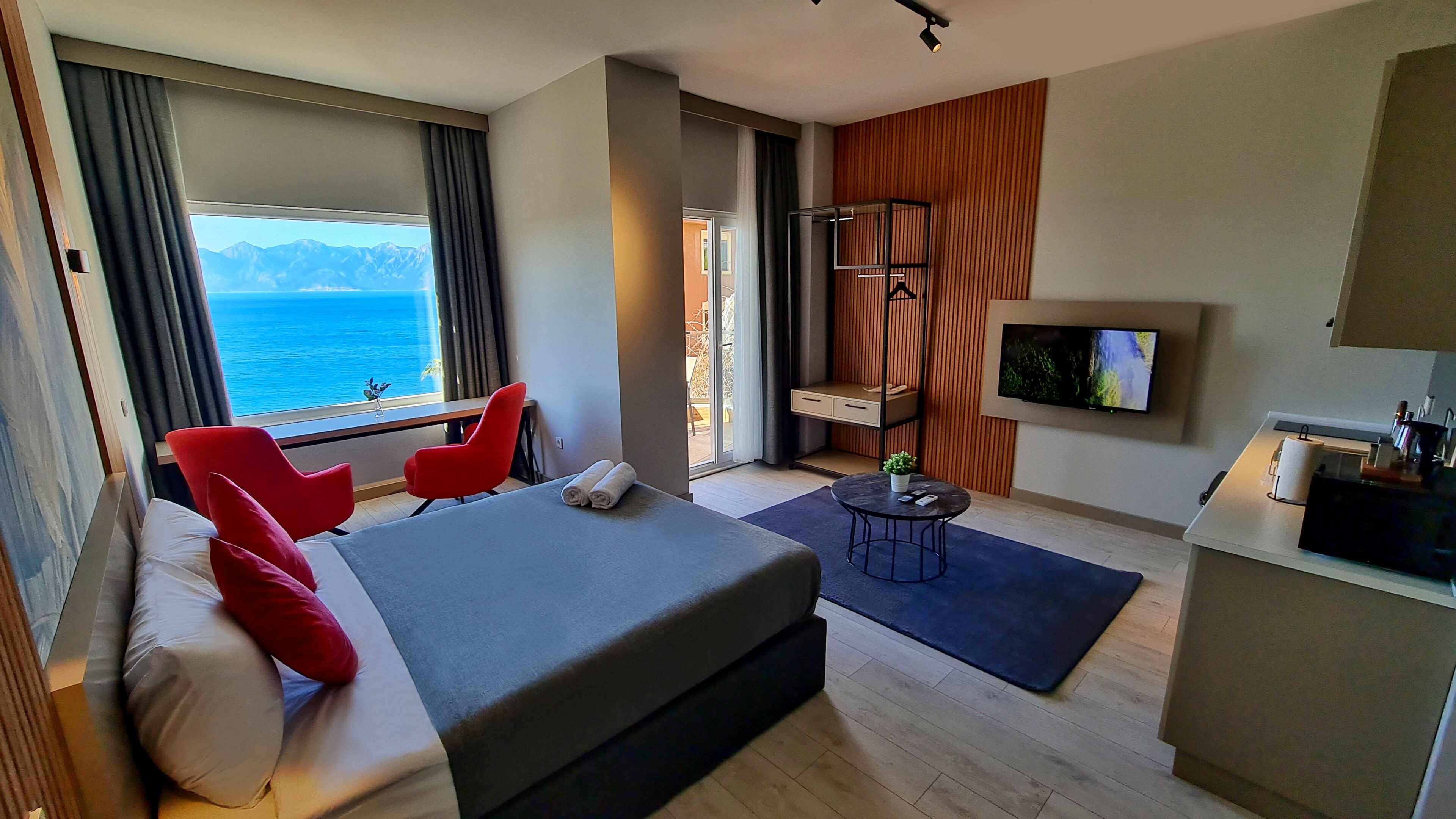 Let'stay Panorama Suites