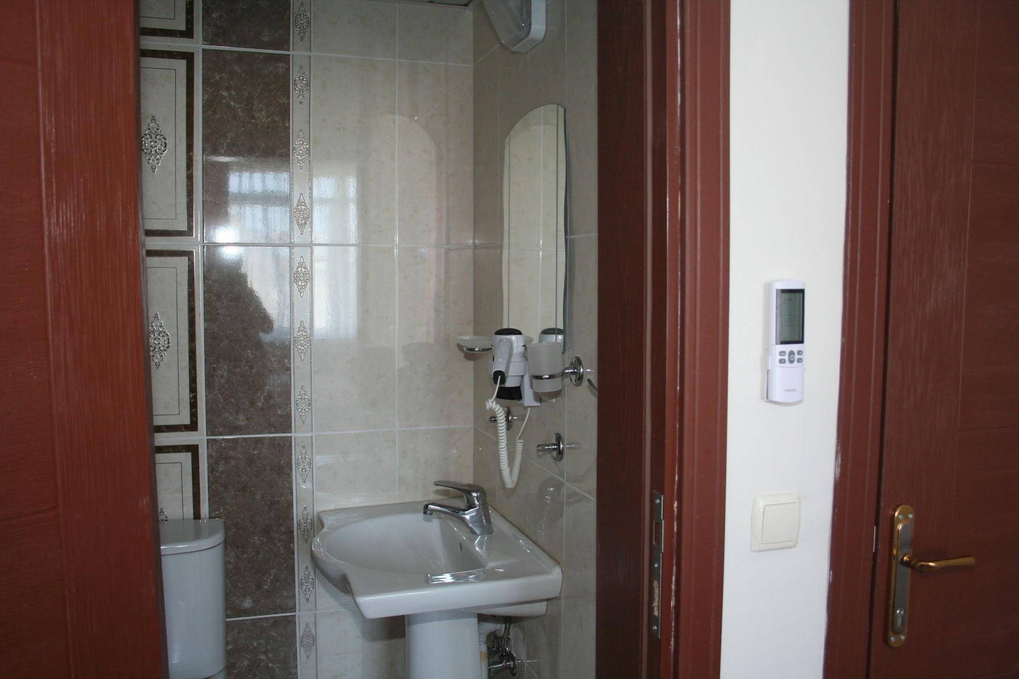 Life Hotel