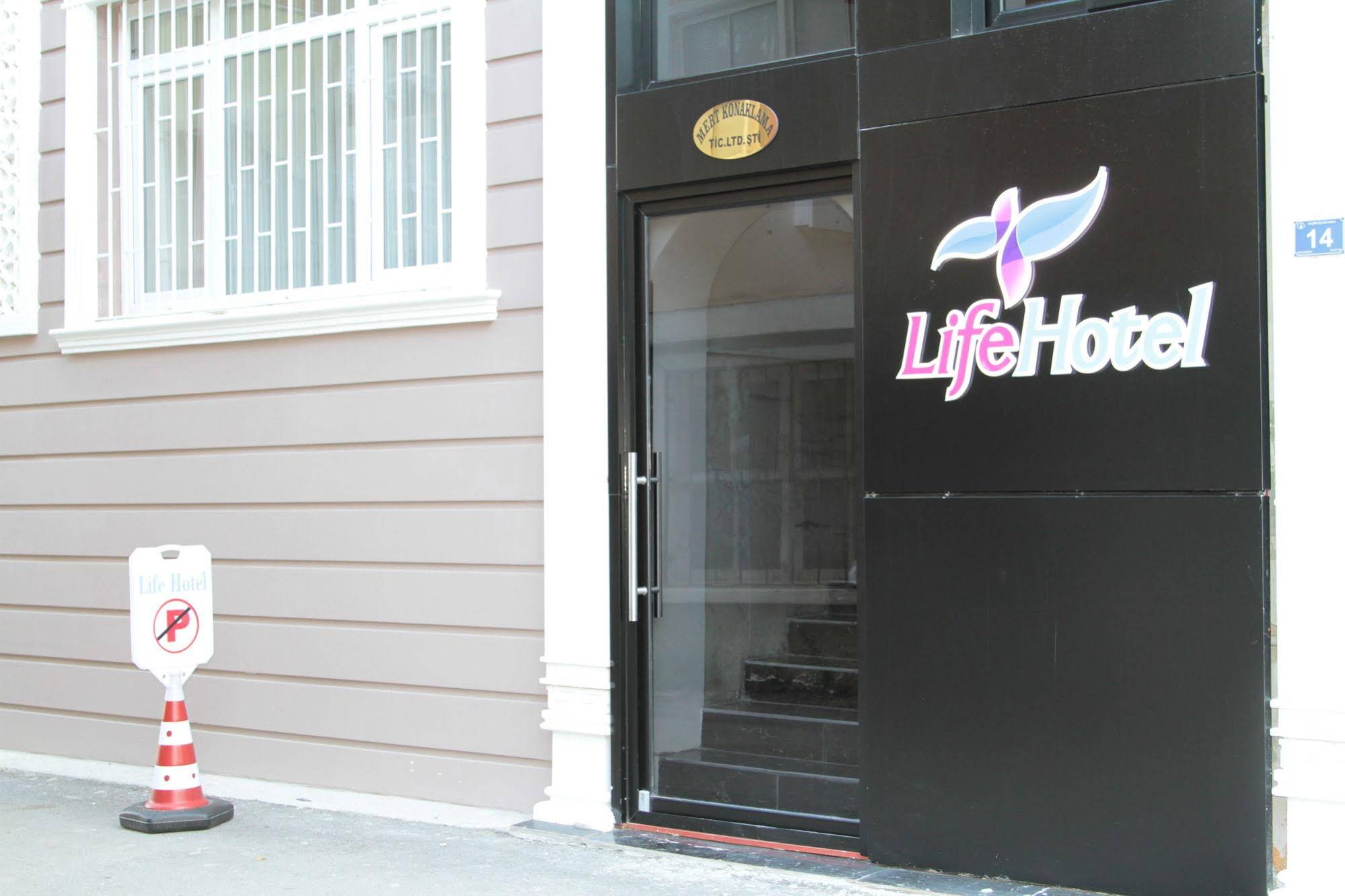 Life Hotel