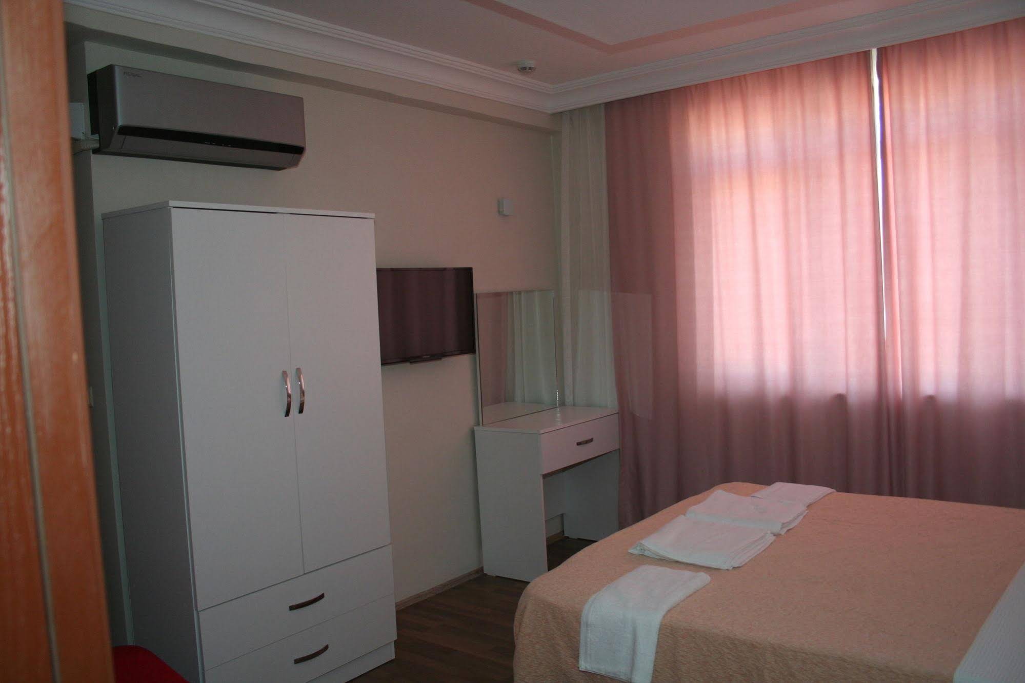 Life Hotel