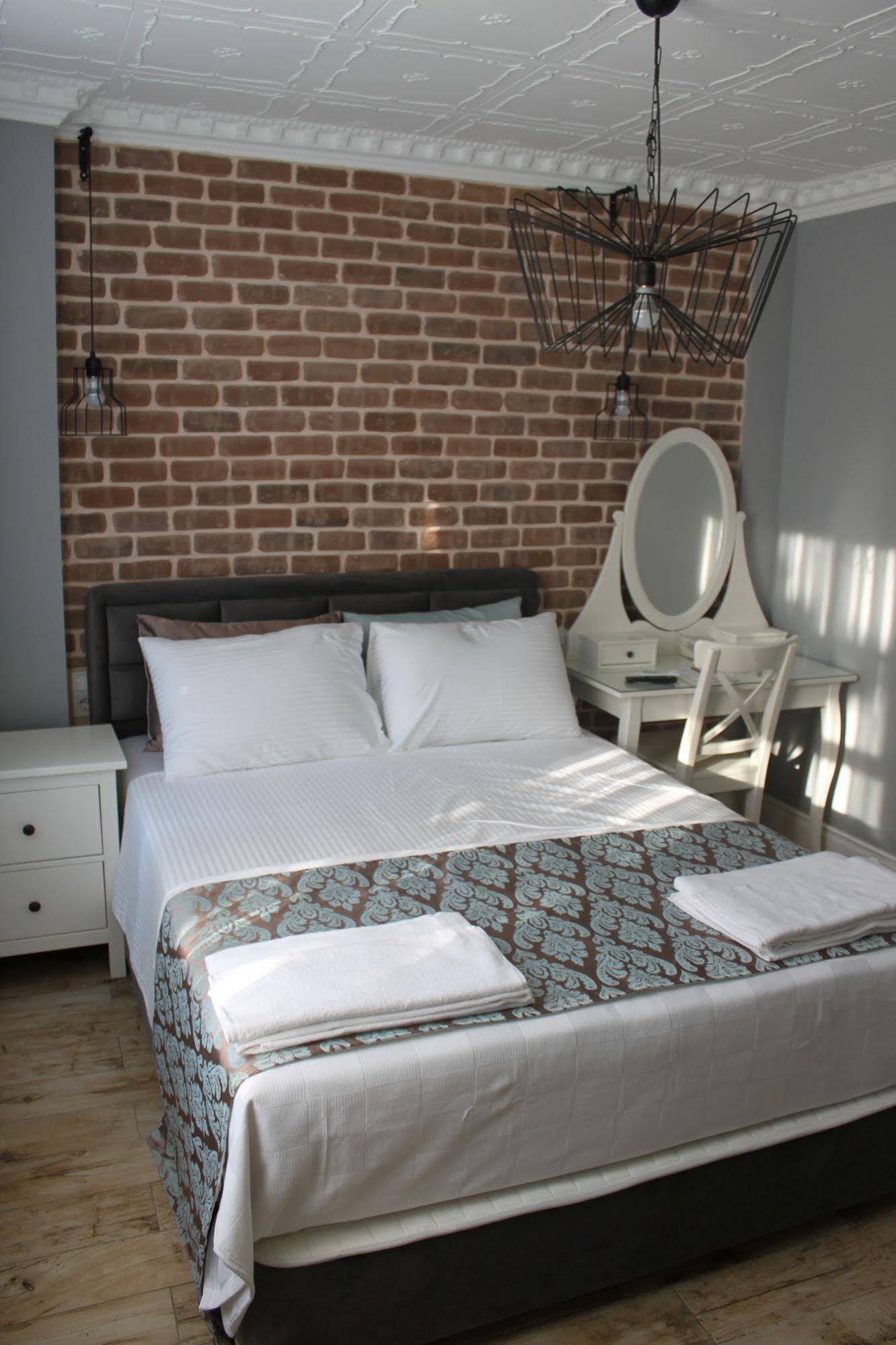 Luna Boutique Hotel
