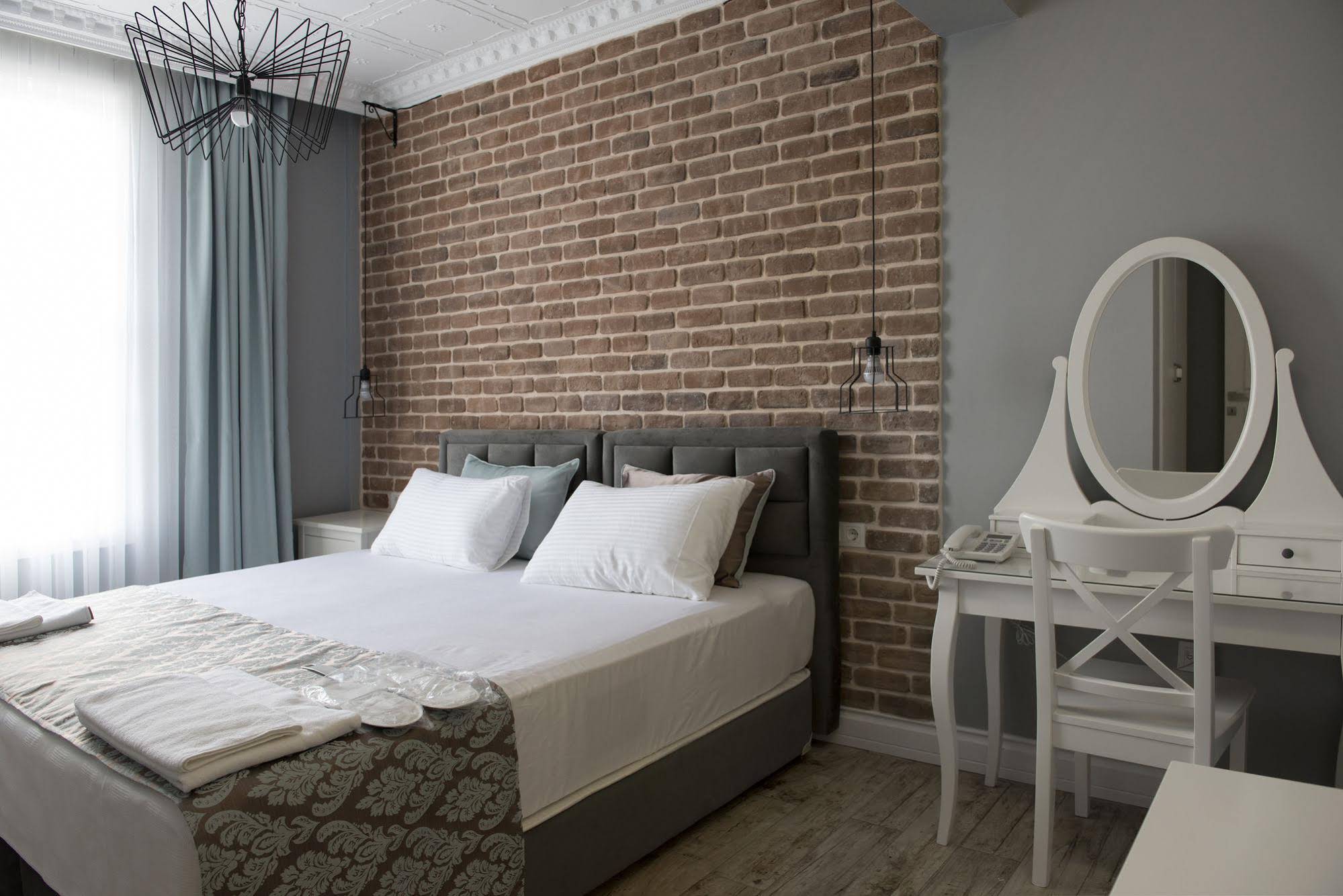 Luna Boutique Hotel