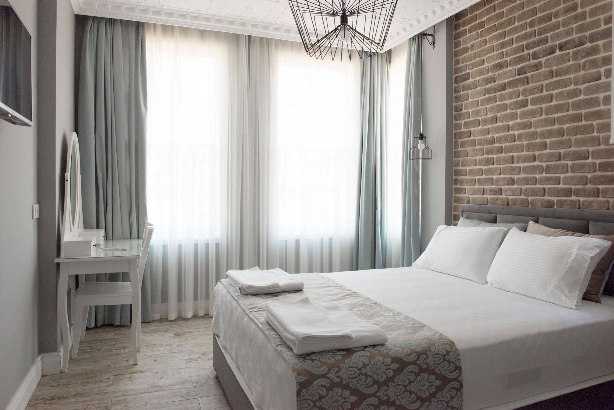 Luna Boutique Hotel