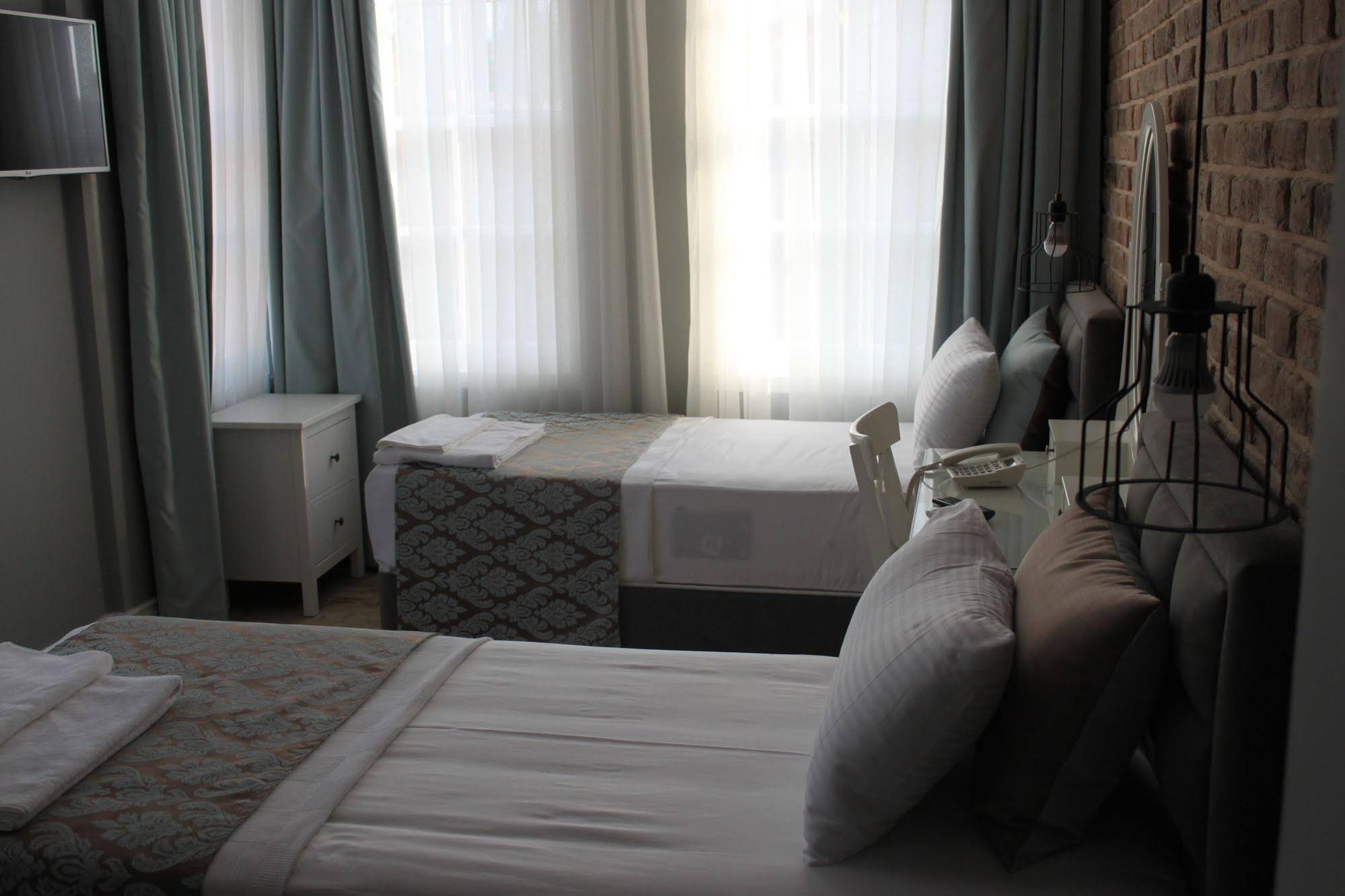 Luna Boutique Hotel