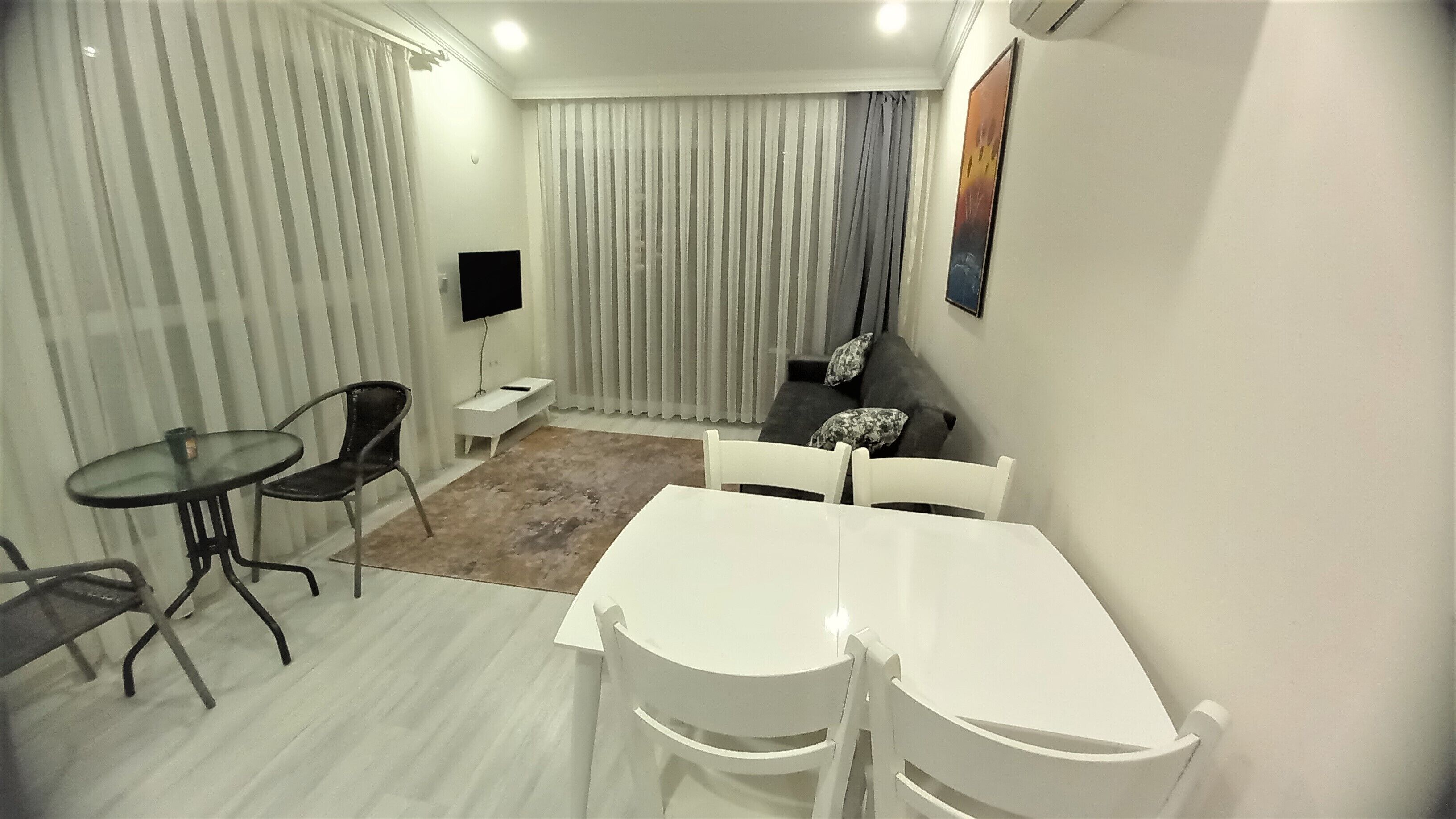 Mango Suite Hotel