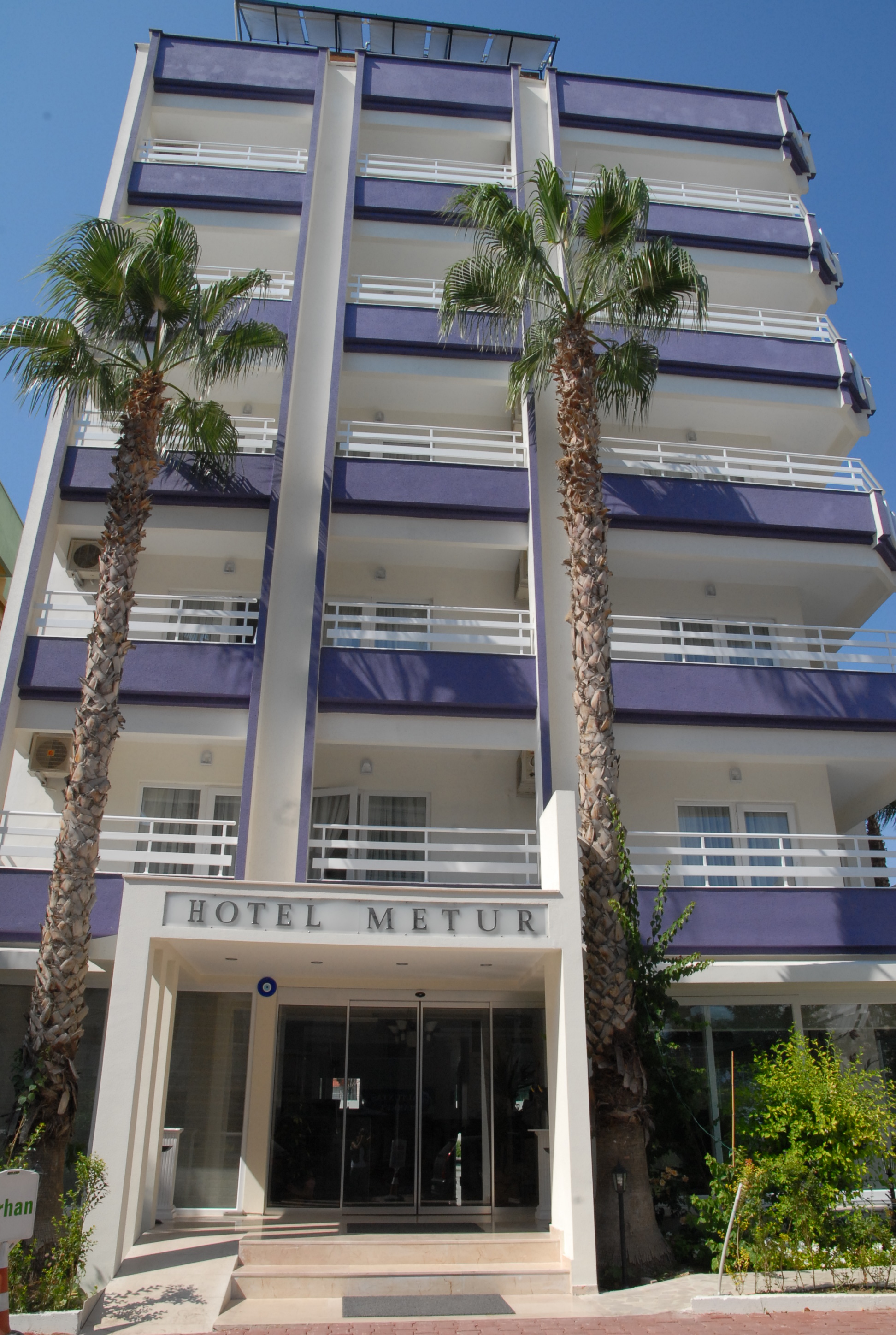 Mene City Hotel