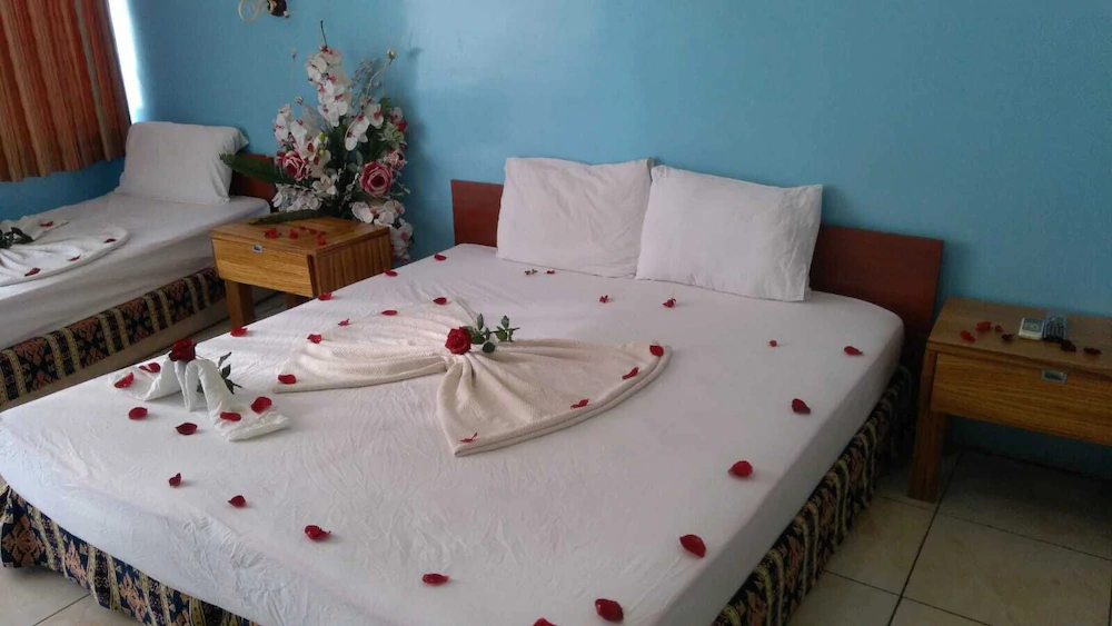 Nas Otel