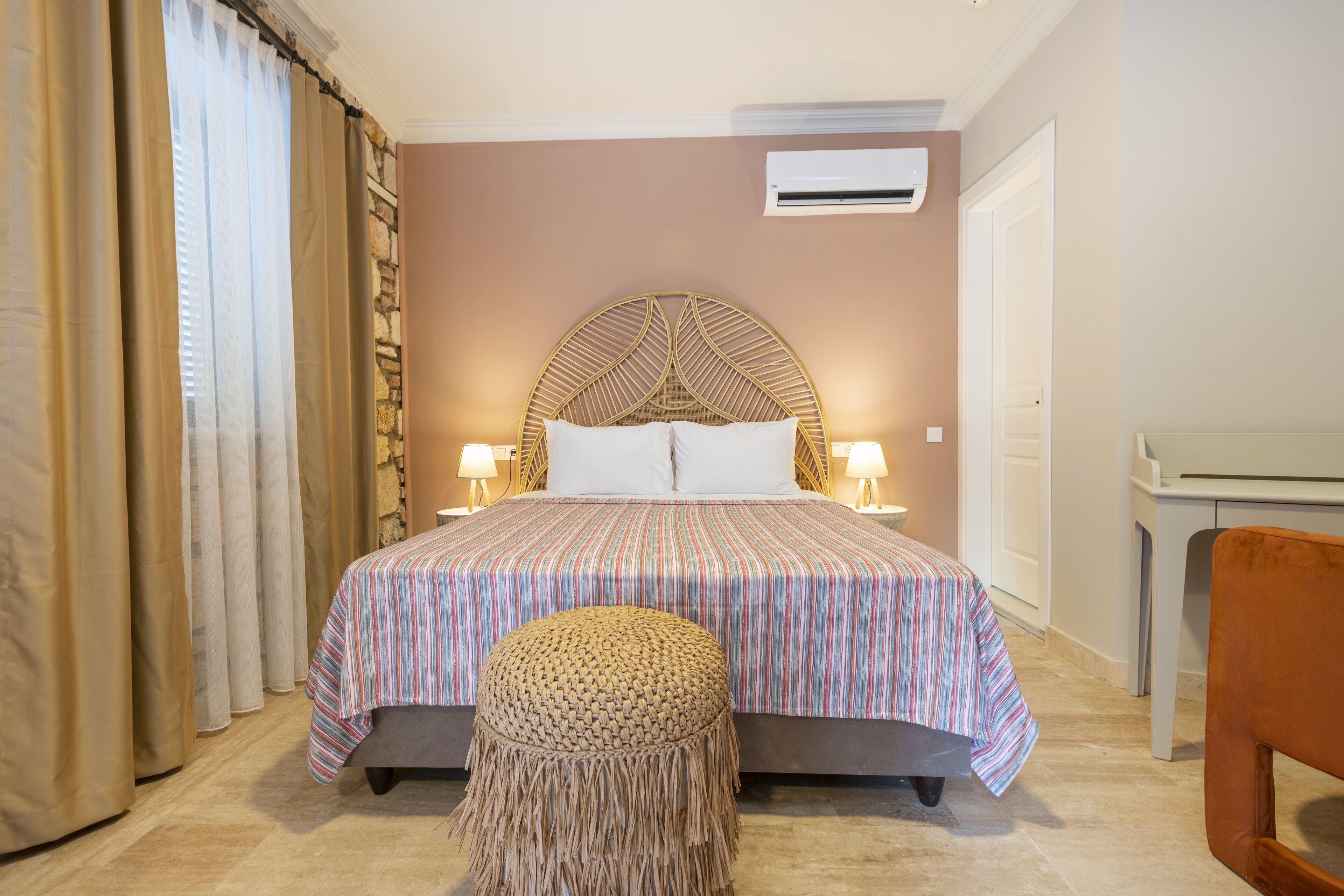 Noa's Boutique Hotel
