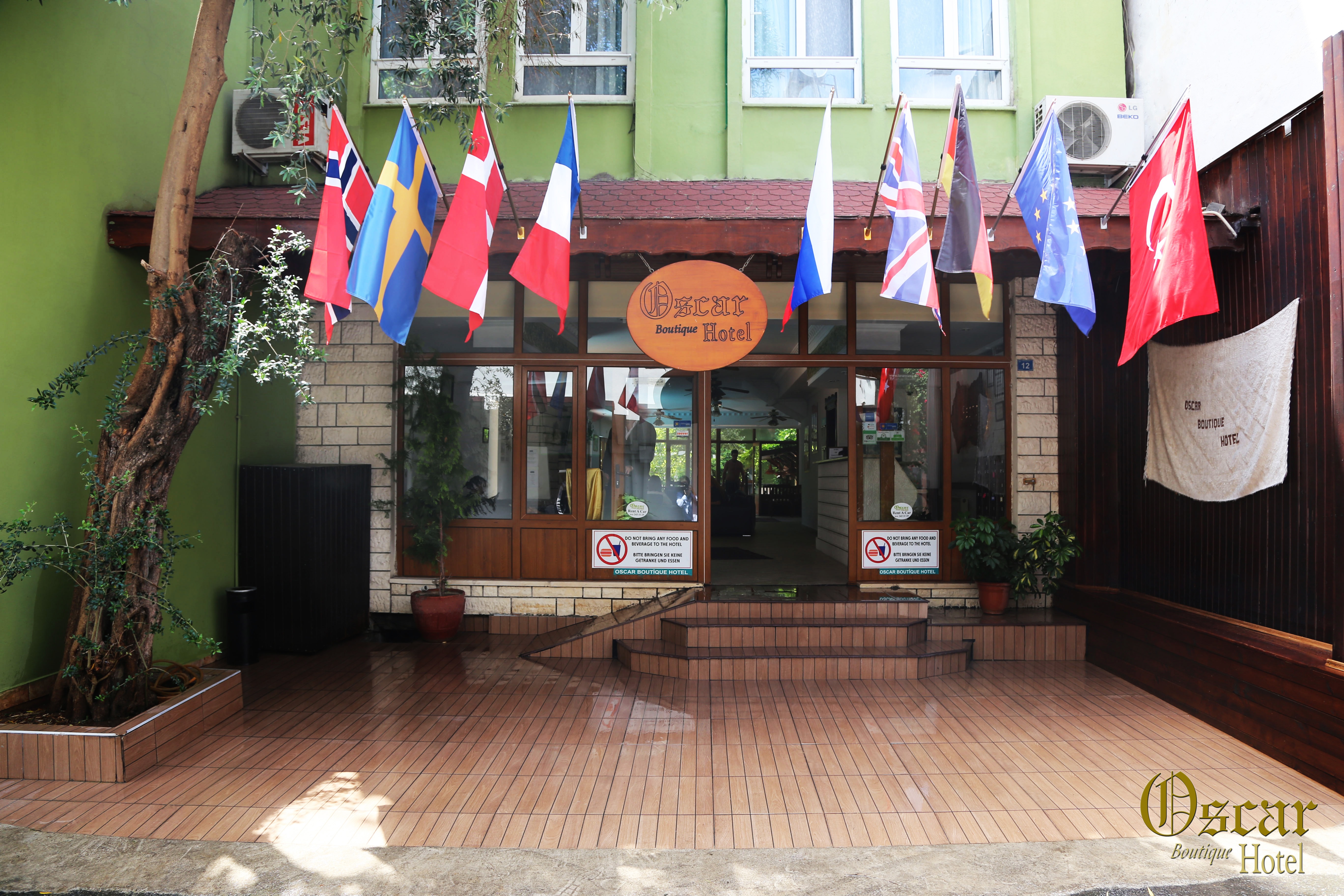 Oscar Garden Hotel