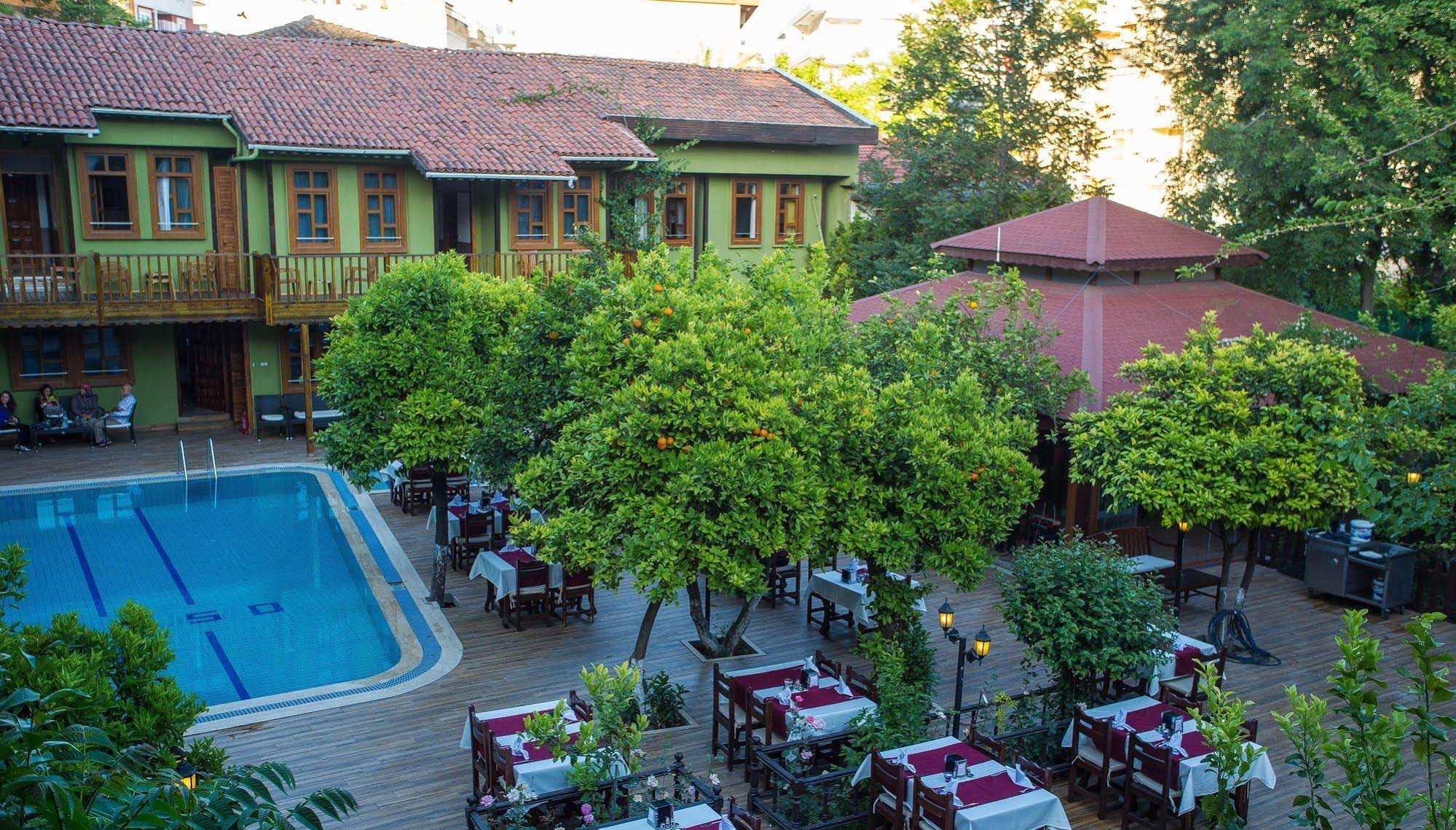 Oscar Garden Hotel