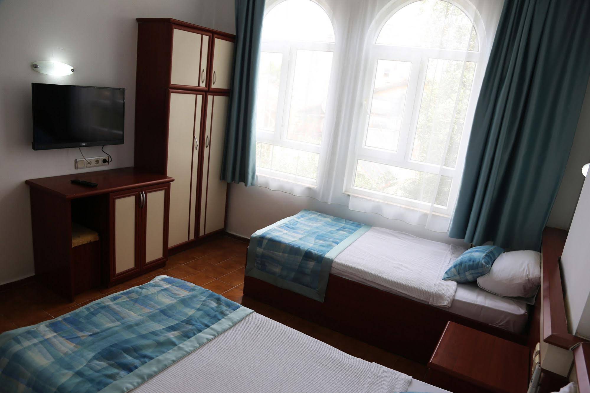 Oscar Garden Hotel