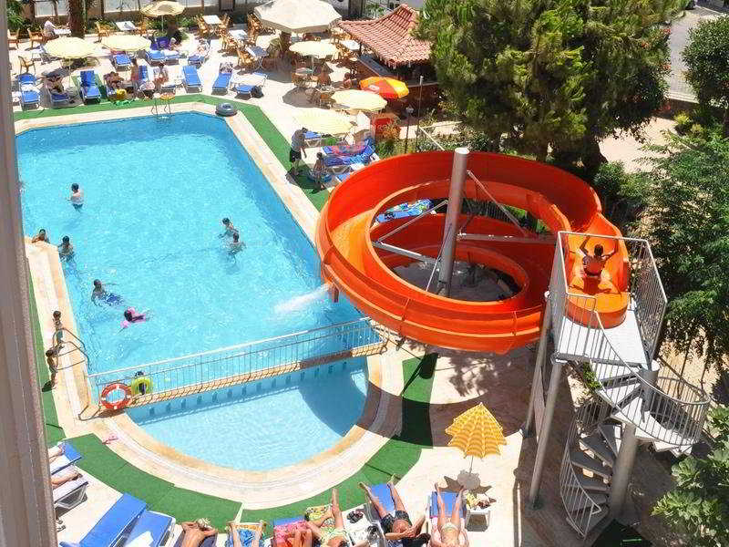 Primera Hotel & Apt