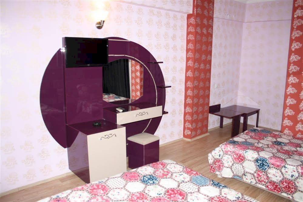 Sky Luxe Hotel