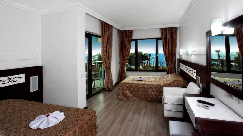 Pacco Sea & City Hotel