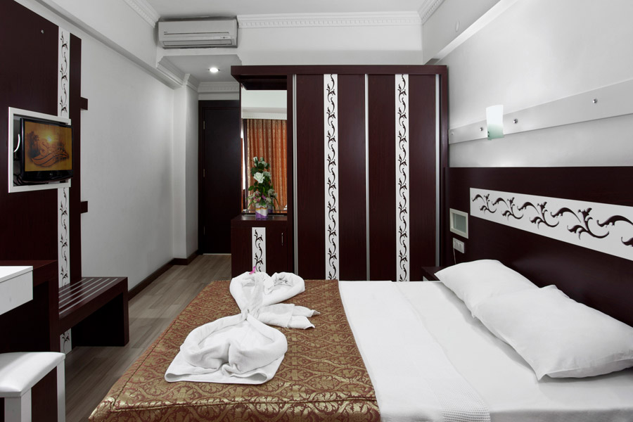 Pacco Sea & City Hotel