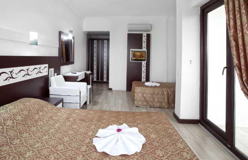 Pacco Sea & City Hotel