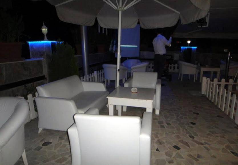 Azuu Hotel