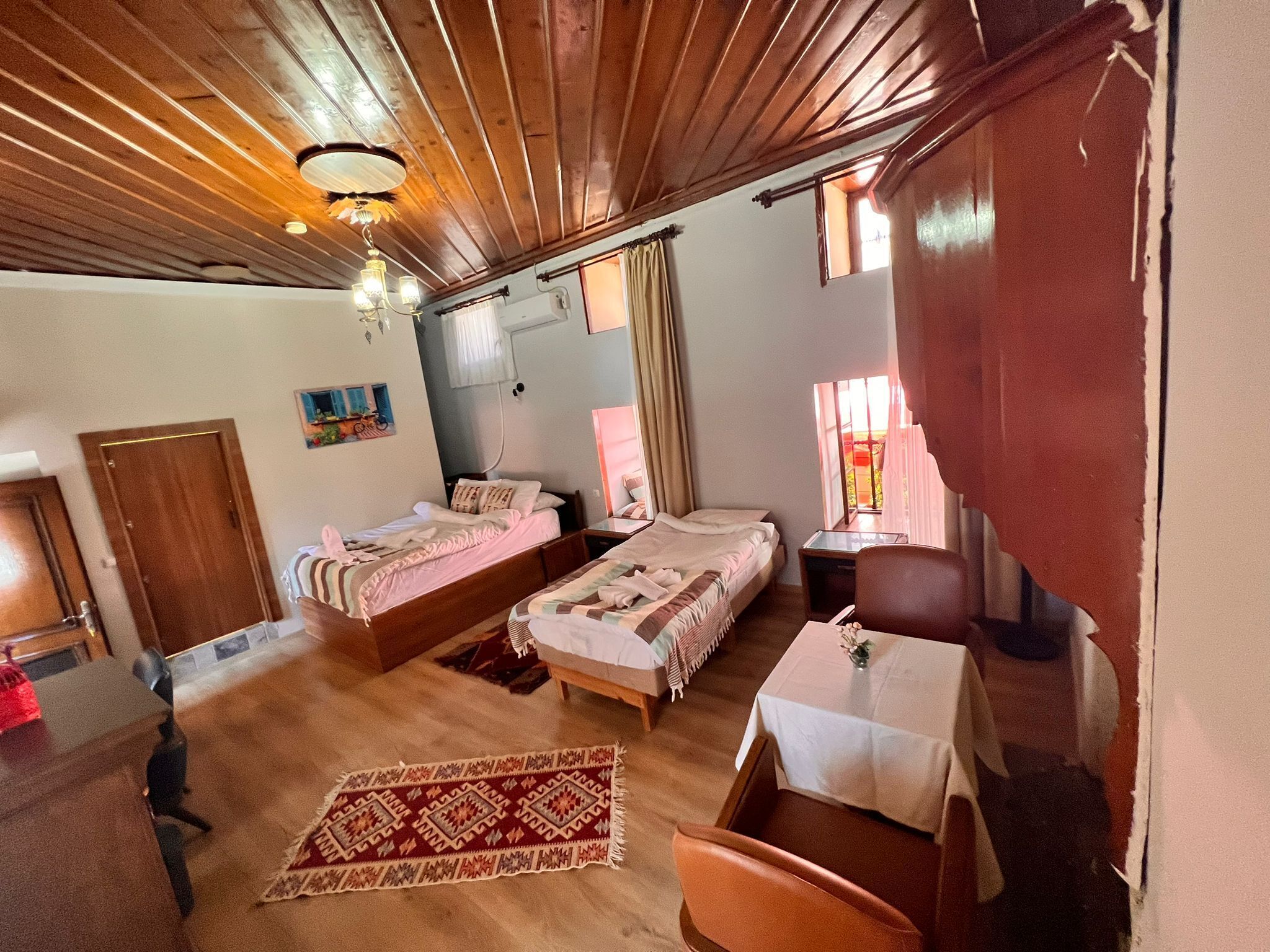 Tarihi Sari Konak