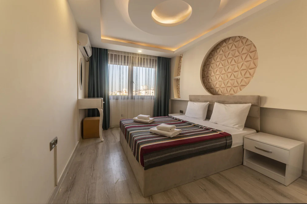 Tema Martili Apart