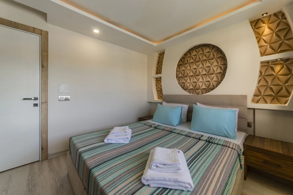 Tema Martili Apart