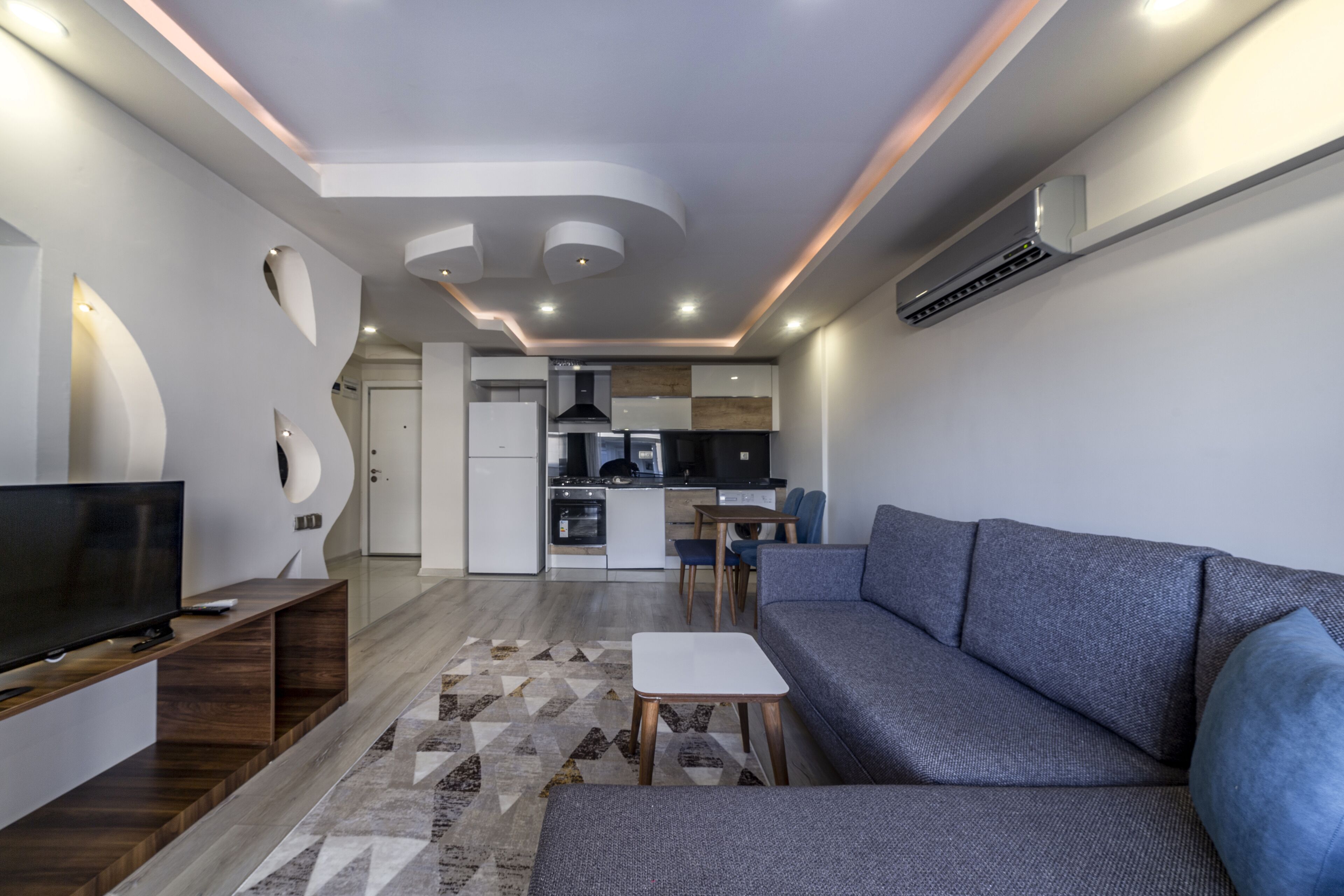 Tema Martili Apart