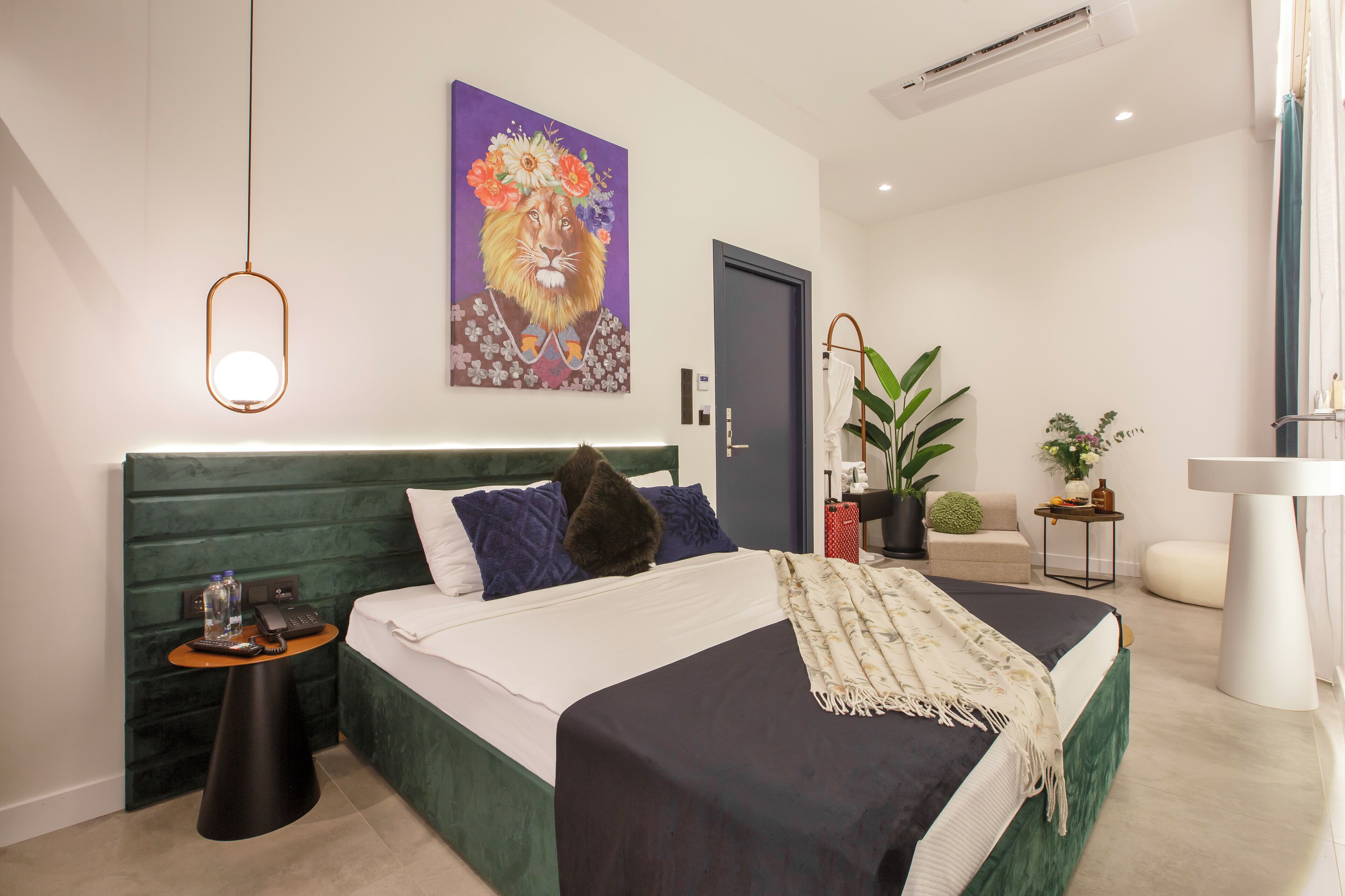 The One Living Hotel