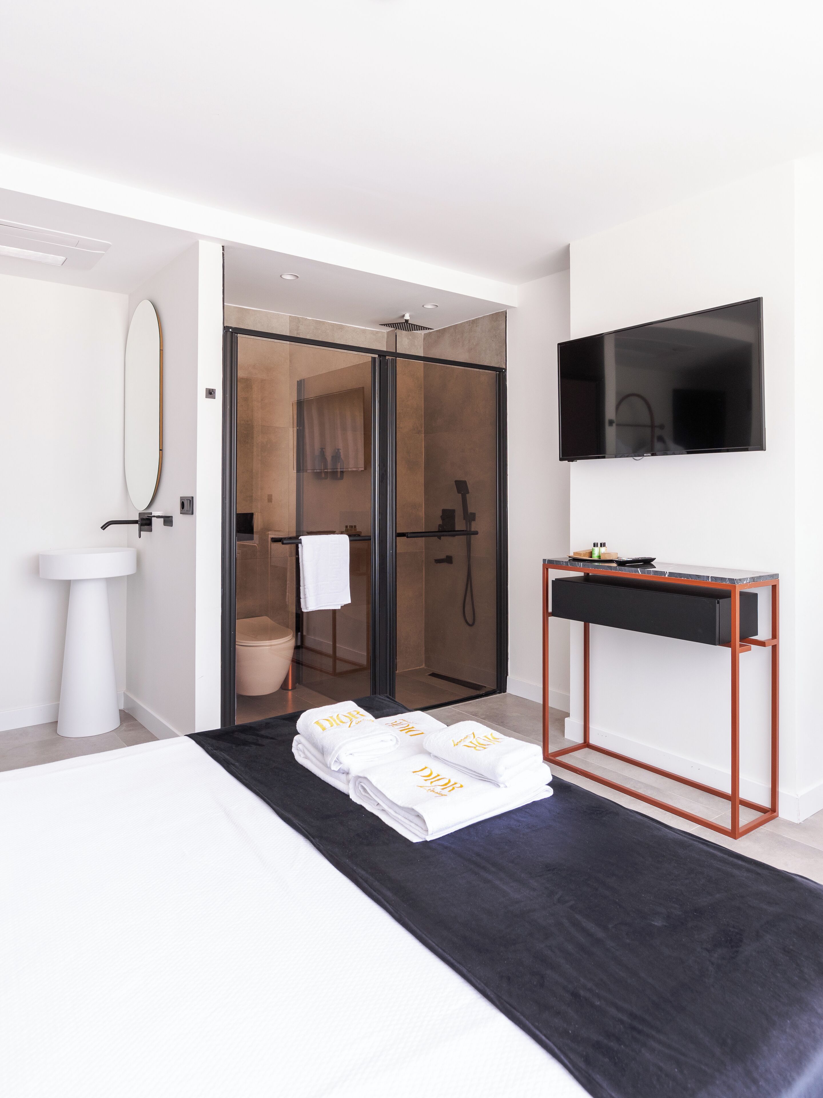 The One Living Hotel