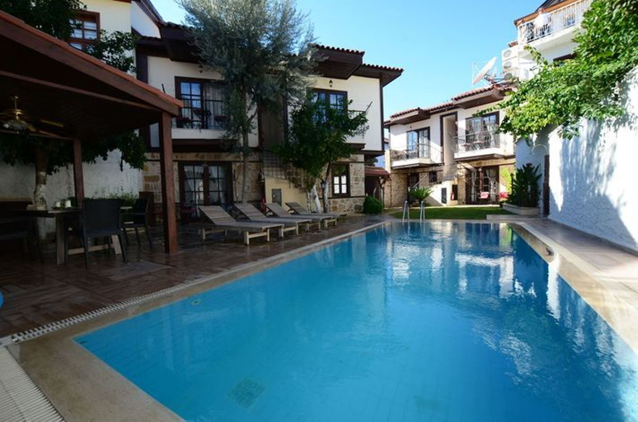 The Suite Apart Hotel