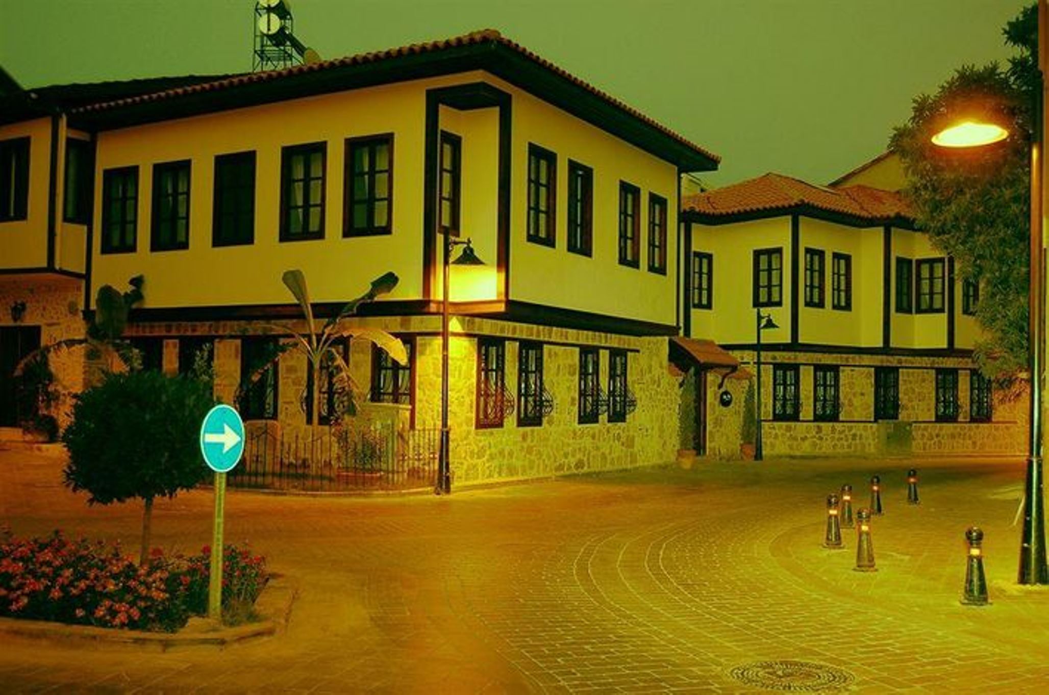 The Suite Apart Hotel