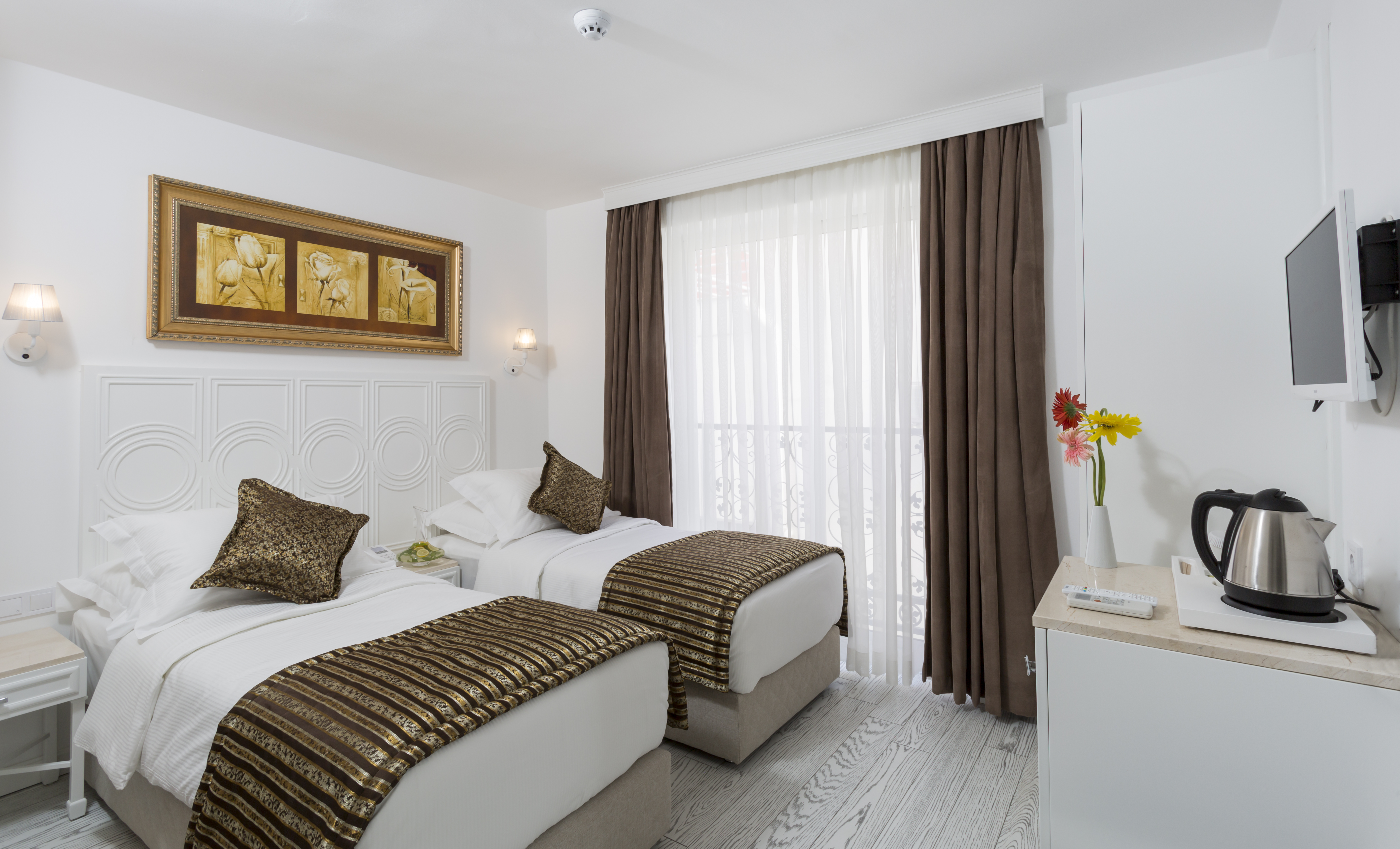 Wise Hotel & Spa