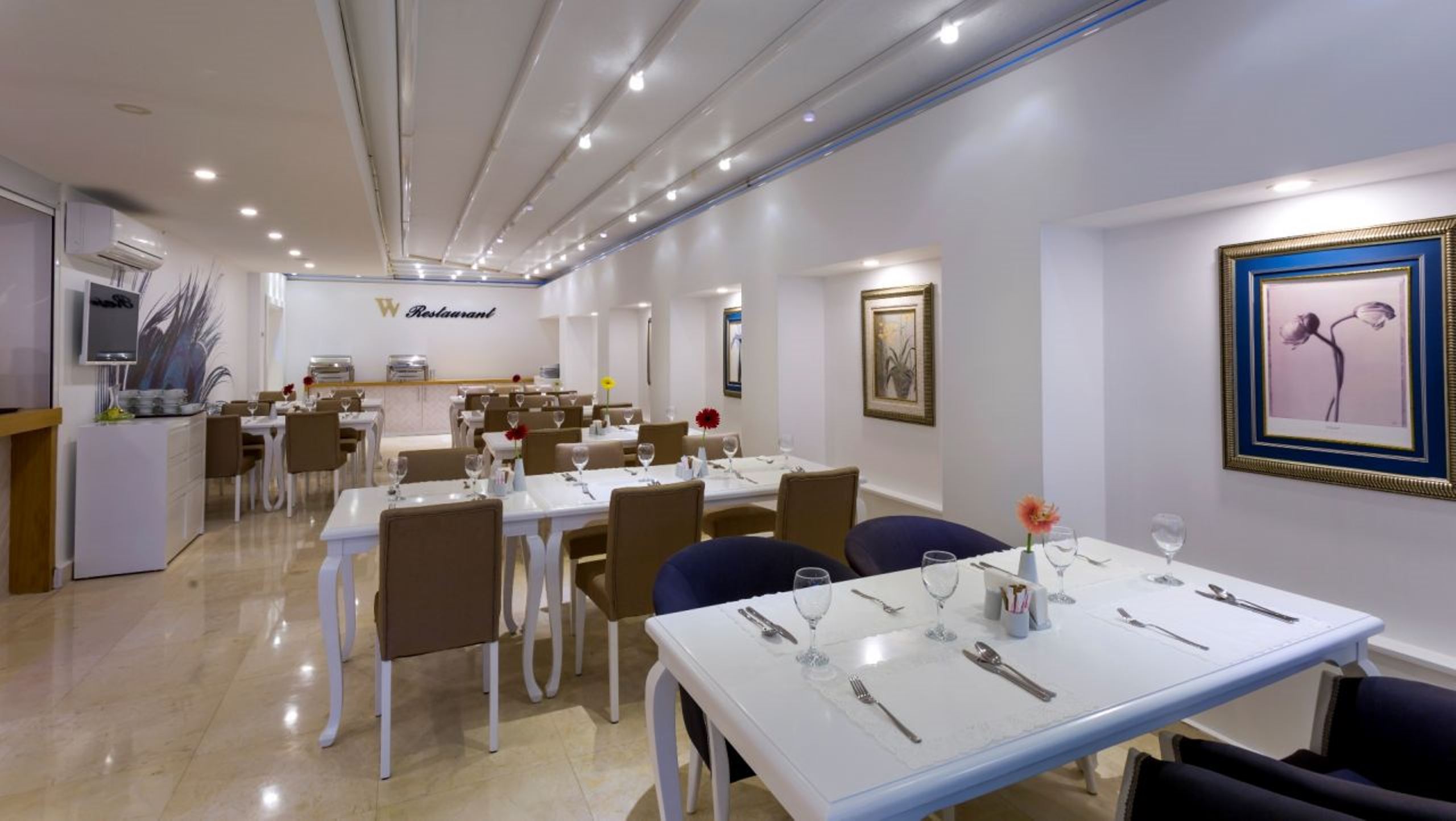 Wise Hotel & Spa