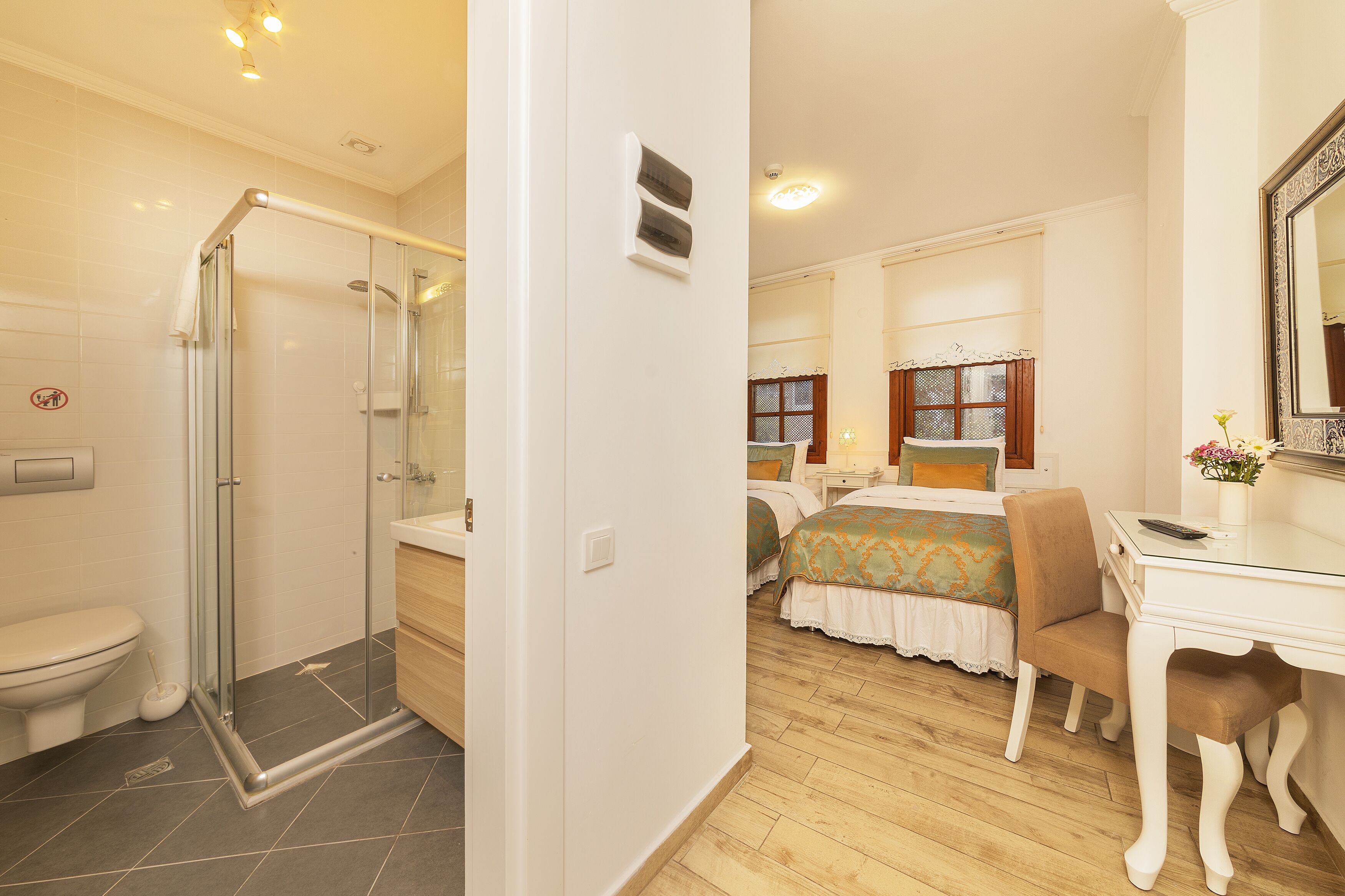 Zemira Garden Hotel