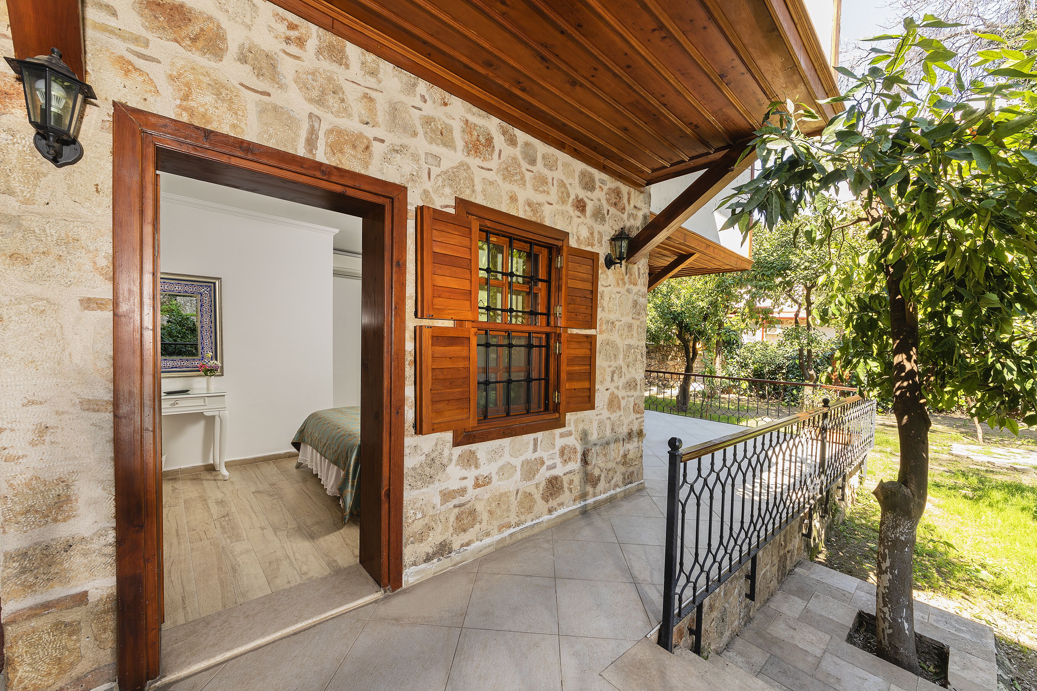 Zemira Garden Hotel