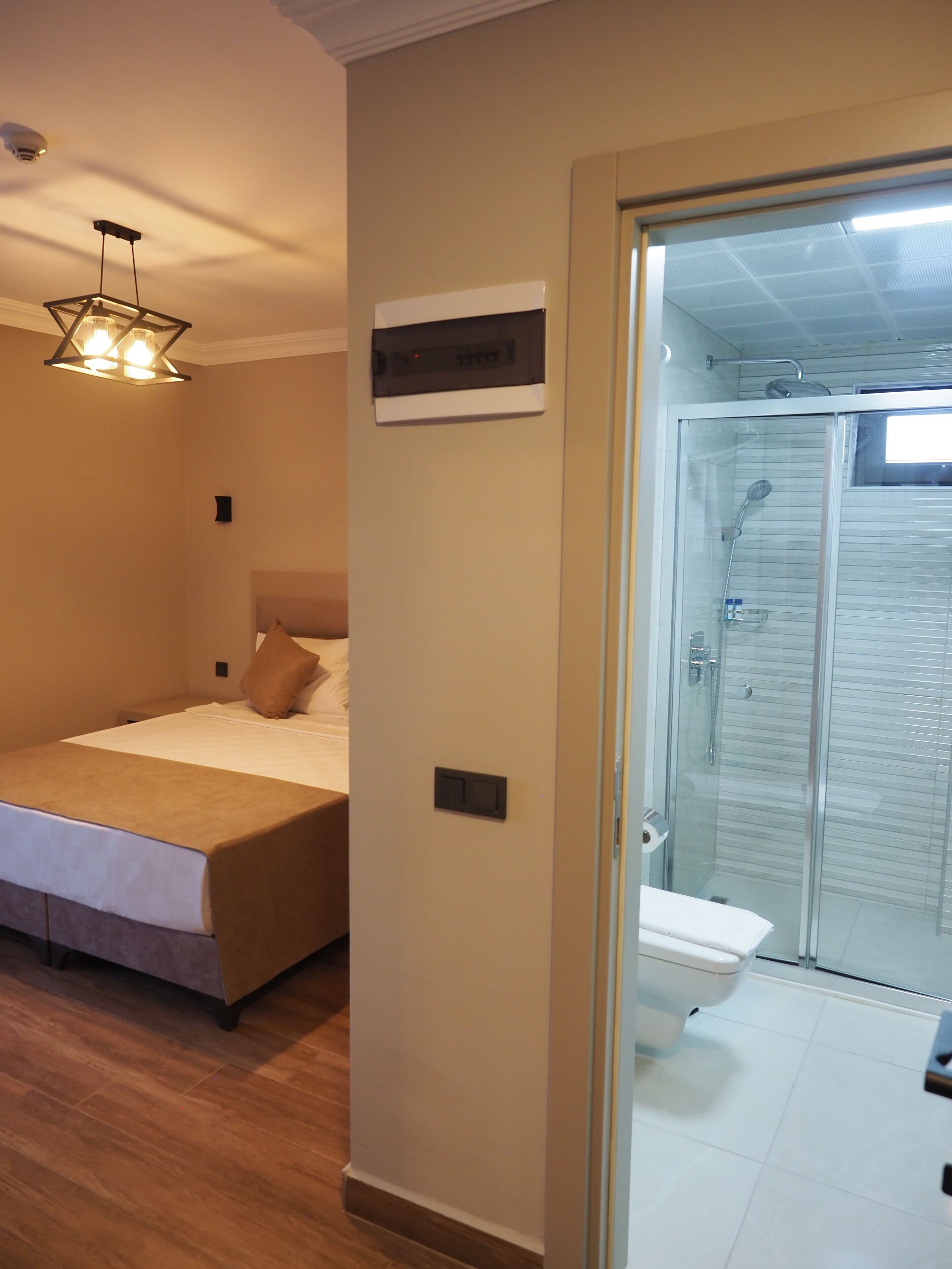 Zenia Otel