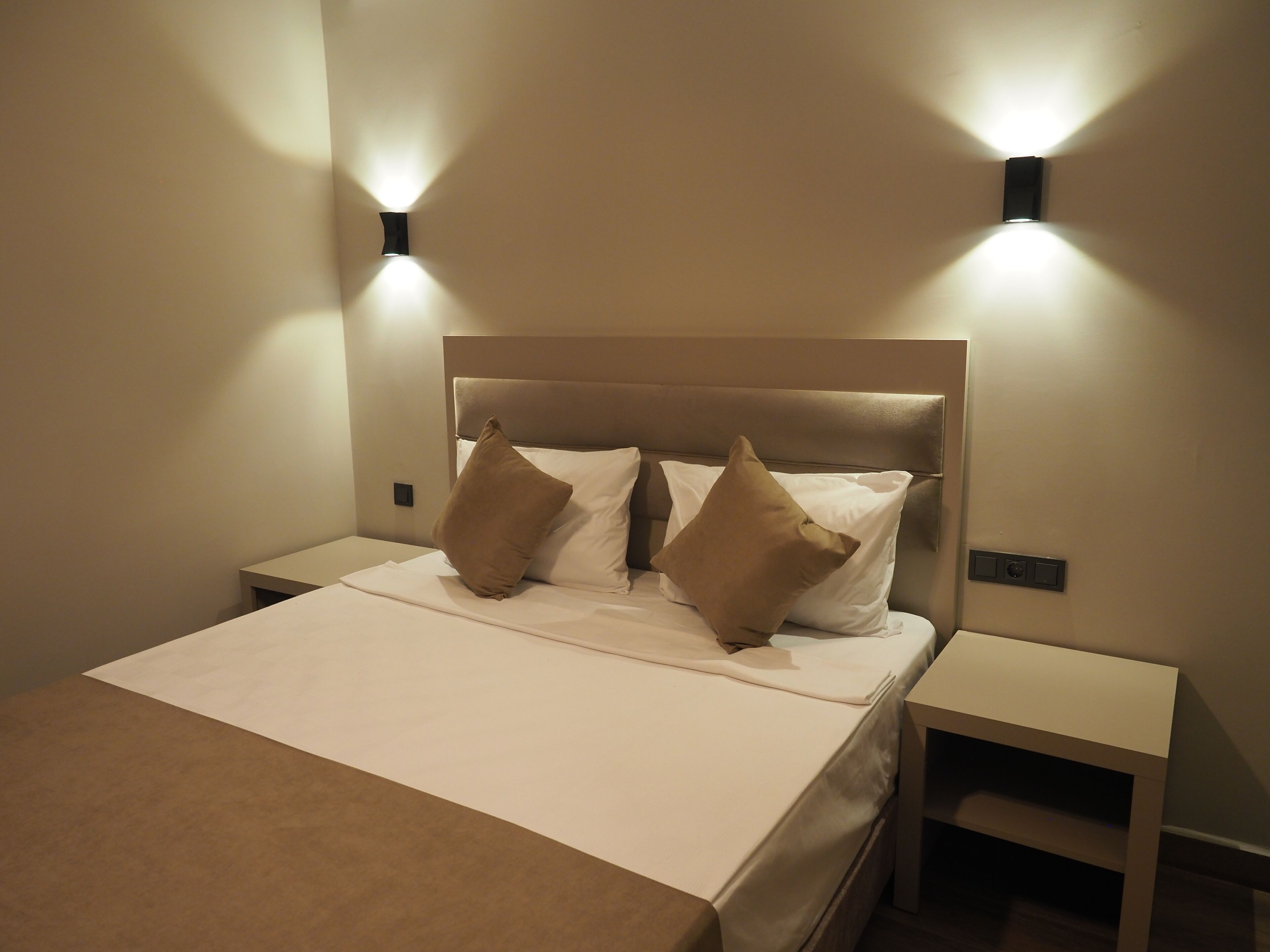 Zenia Otel
