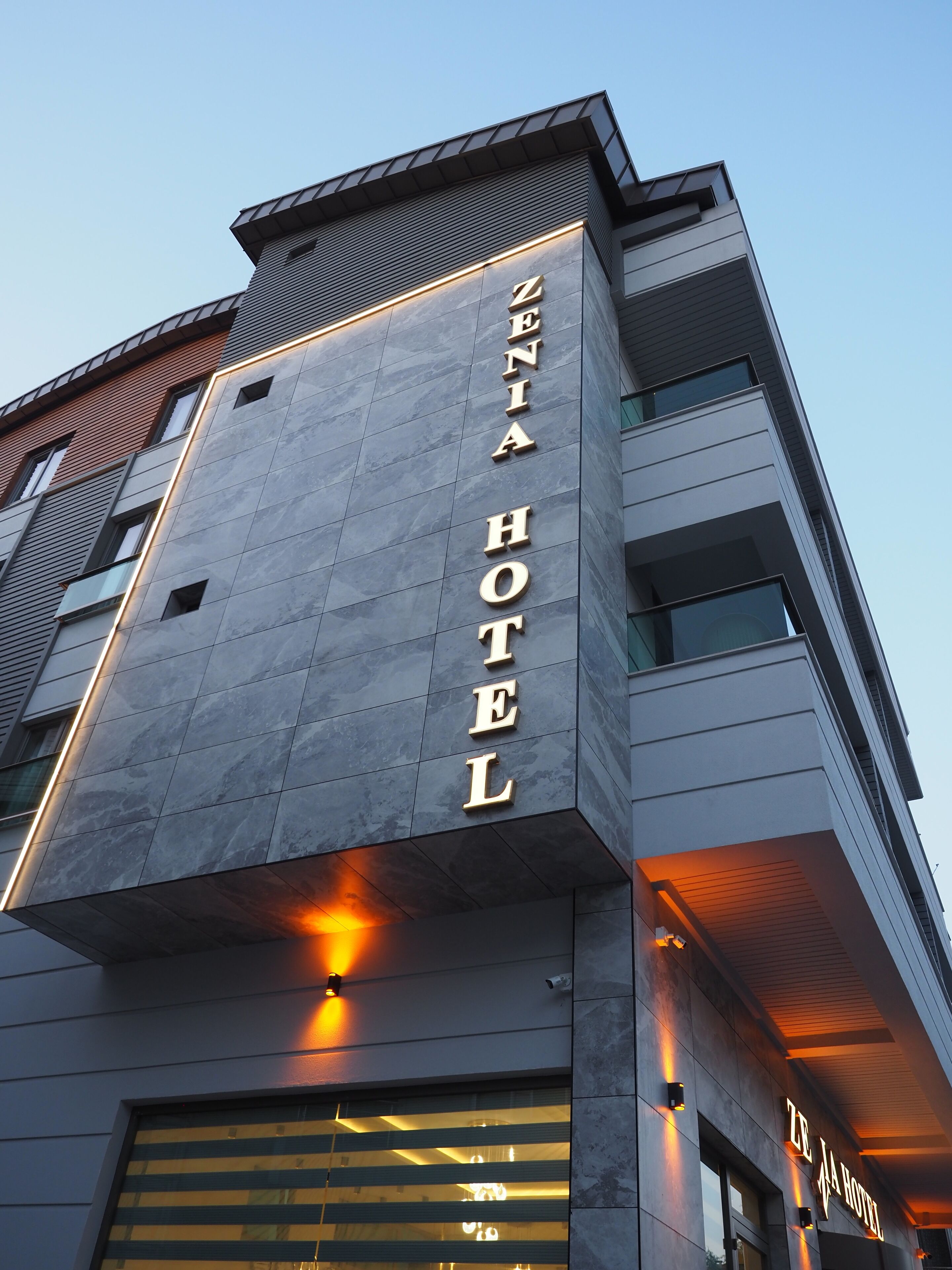 Zenia Otel