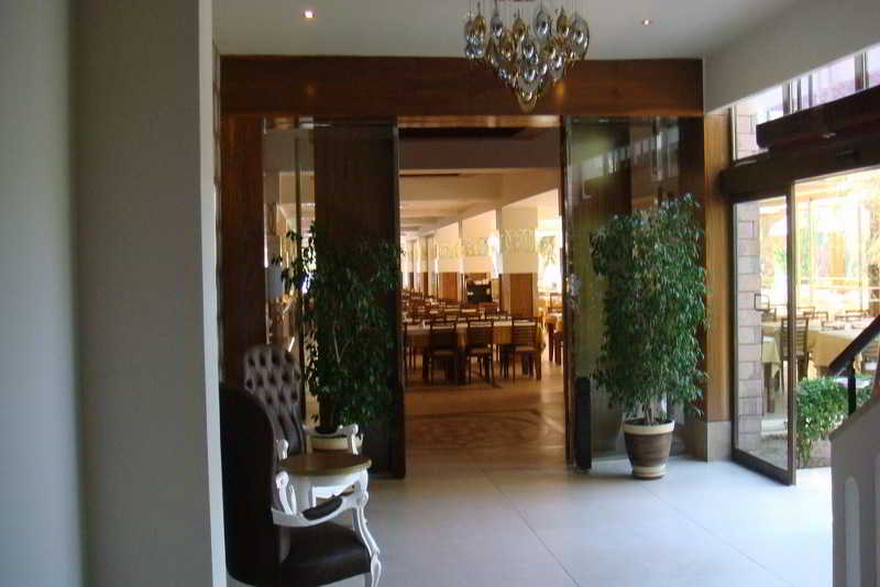 UTOPIA Resort & Residence