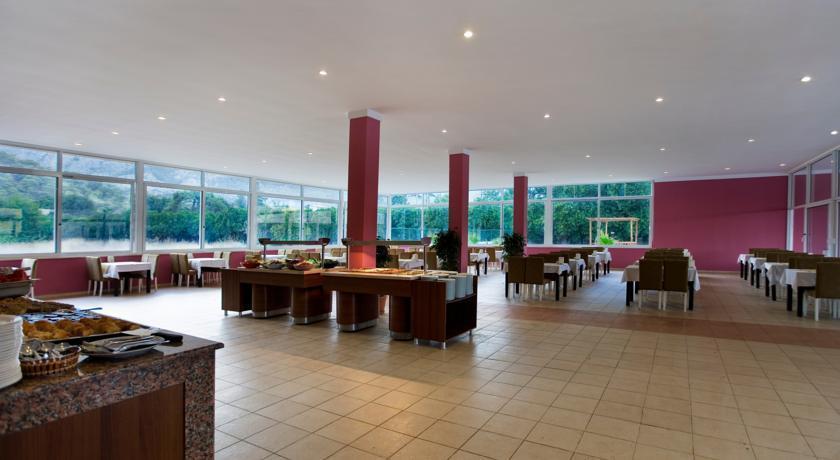 Castle Park Hotel