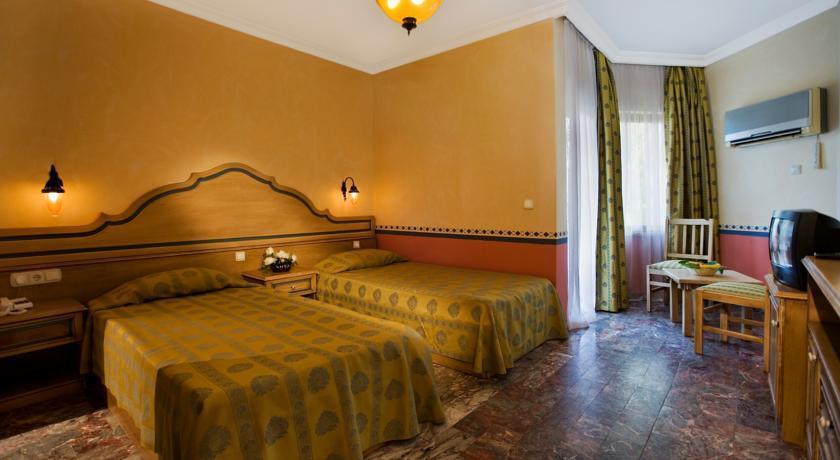 Castle Park Hotel
