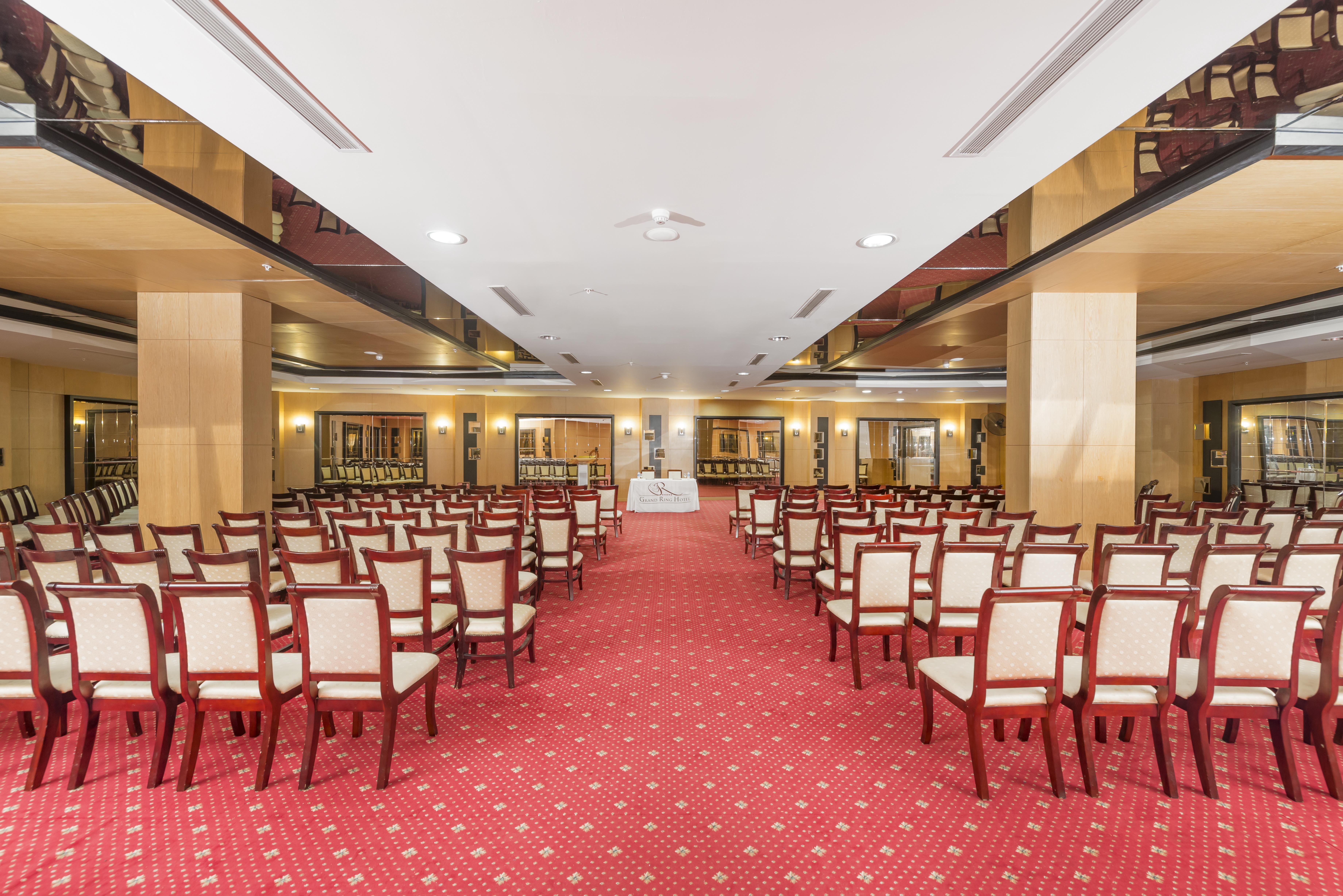 Grand Ring Hotel